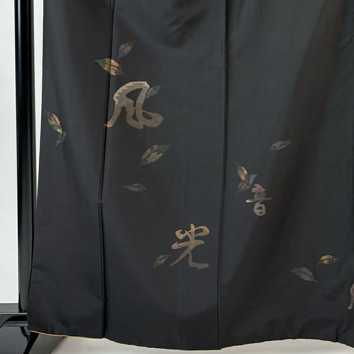 付下 身長166cm 袖長66cm M 雙層 都喜ヱ門 大島紬織織地 證書齊全 葉花紋 文字紋 焦茶 純蠶絲 名品級