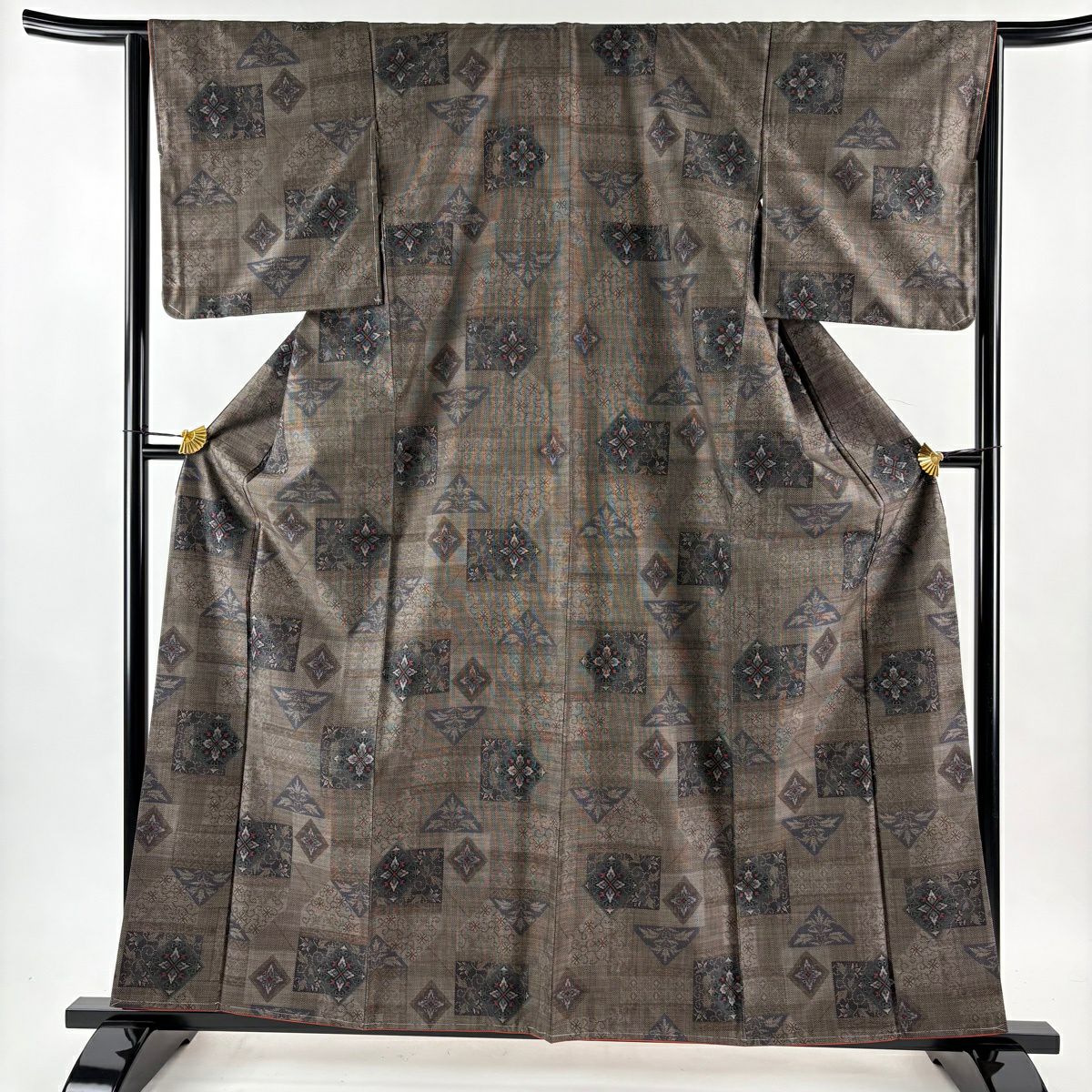 【美品】 大島紬織 身長161cm 袖長65cm M 雙層 名古屋帶套裝 純泥染 證書齊全 華紋 草花紋紋 焦茶 純蠶絲 秀品級