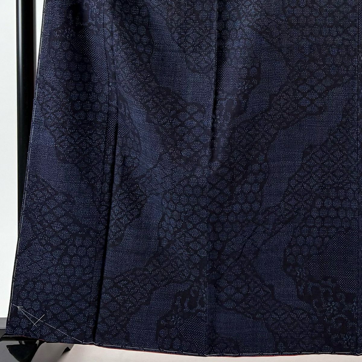【美品】結城紬織 身長163cm 袖長65.5cm M 雙層 本場結城紬織 奥順 證書齊全 七寶 龜甲絣 深藍 純蠶絲 逸品級