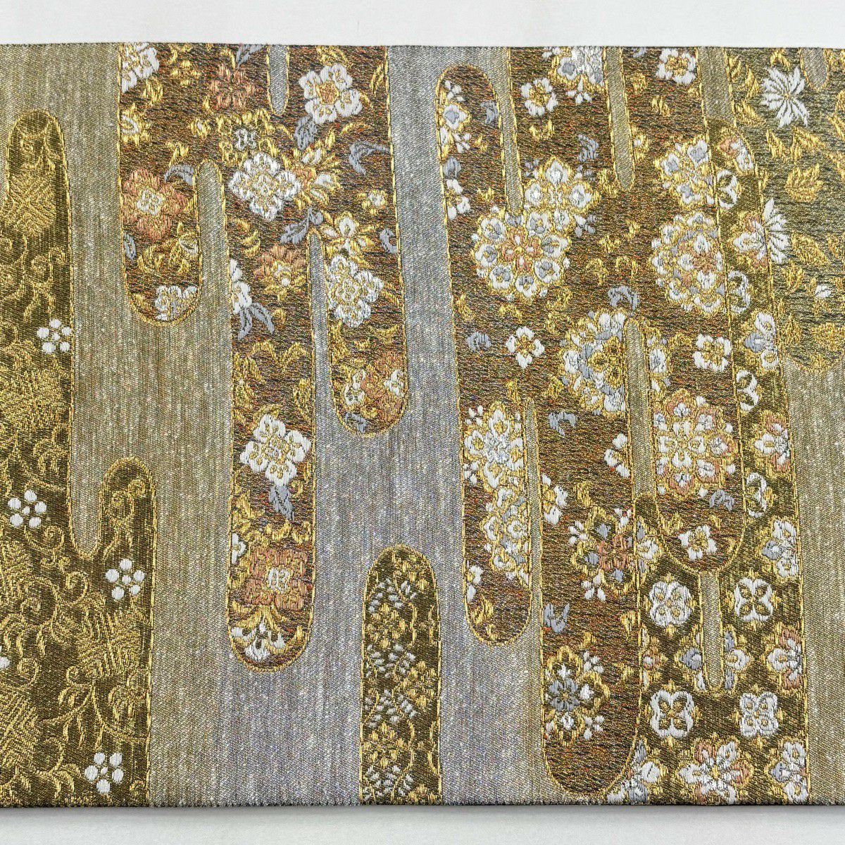 【美品】 袋帶 秀品級 鈴乃屋 華紋 ヱ霞 金銀絲 金金箔 金色 六通 純蠶絲