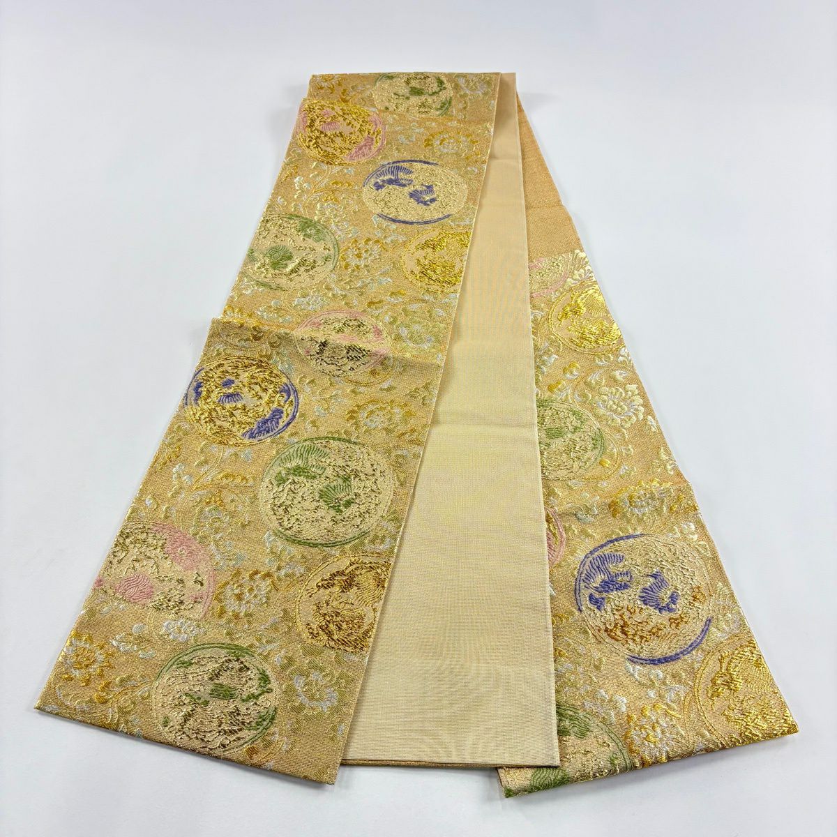 【美品】 袋帶 秀品級 花唐草紋 圓文 唐織 金銀線 金 六通 純蠶絲