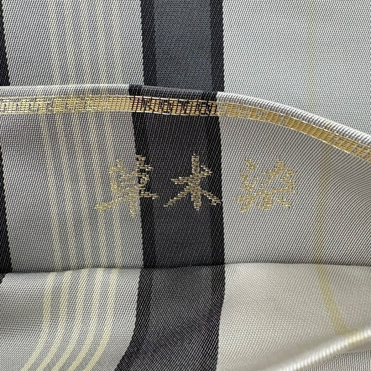 【美品】 袋帶 秀品級 二重織雙面圖案 草木染 草花紋紋 條紋 金金箔 金絲 灰色 全通 純蠶絲