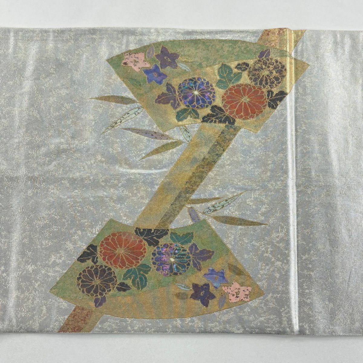 【美品】 袋帶 秀品級 扇子面 草花紋紋 螺鈿 金金箔 銀 純蠶絲