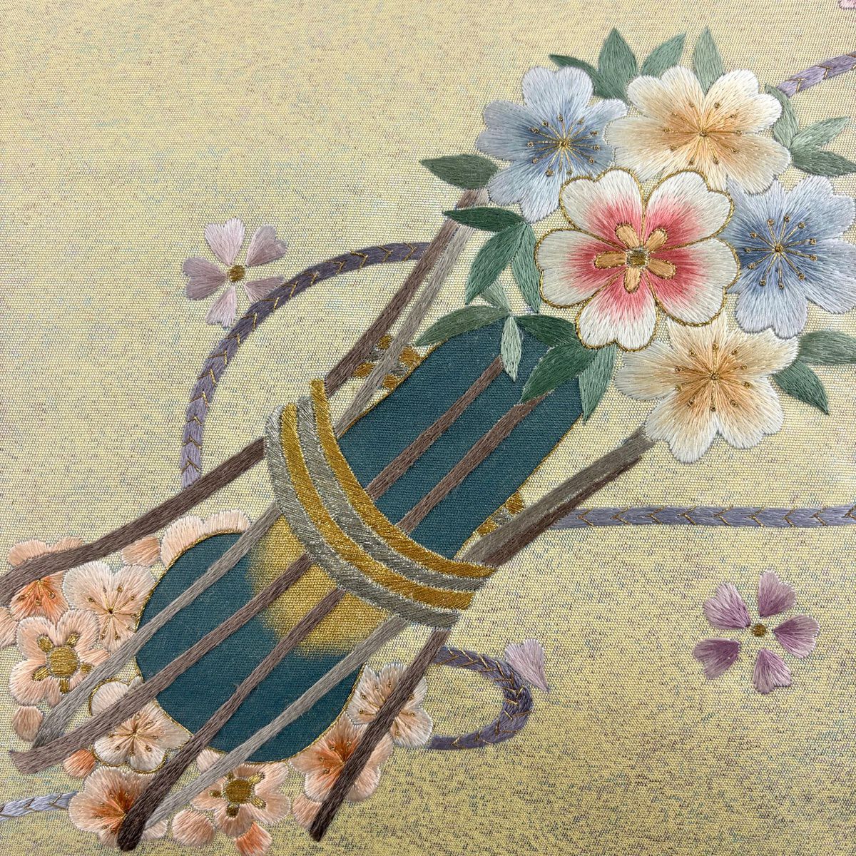 【美品】 名古屋帶 秀品級 草花紋紋 組紐 金銀彩 金金箔 淺黃 純蠶絲