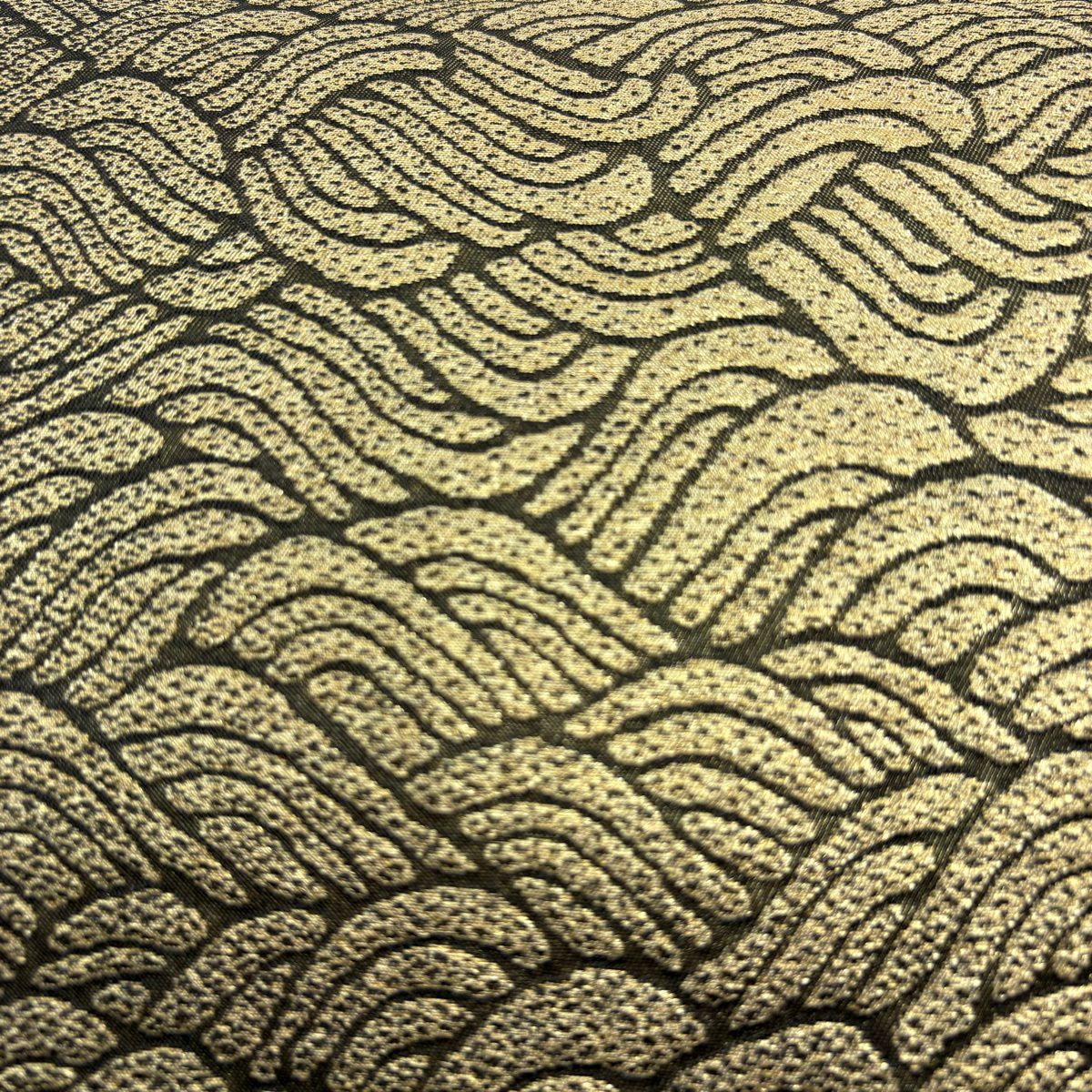 【美品】 袋帶 秀品級 波 幾何學 金金箔 金色 六通 純蠶絲