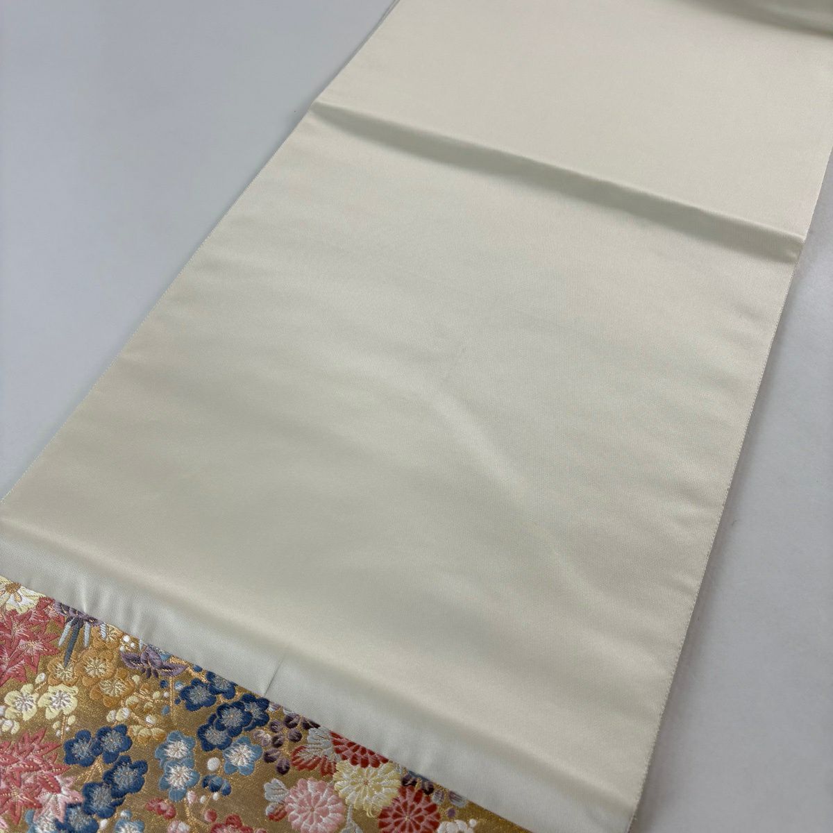【美品】 袋帶 名品級 加賀之美 草花紋紋 鼓 金絲 金金箔 金色 六通 純蠶絲