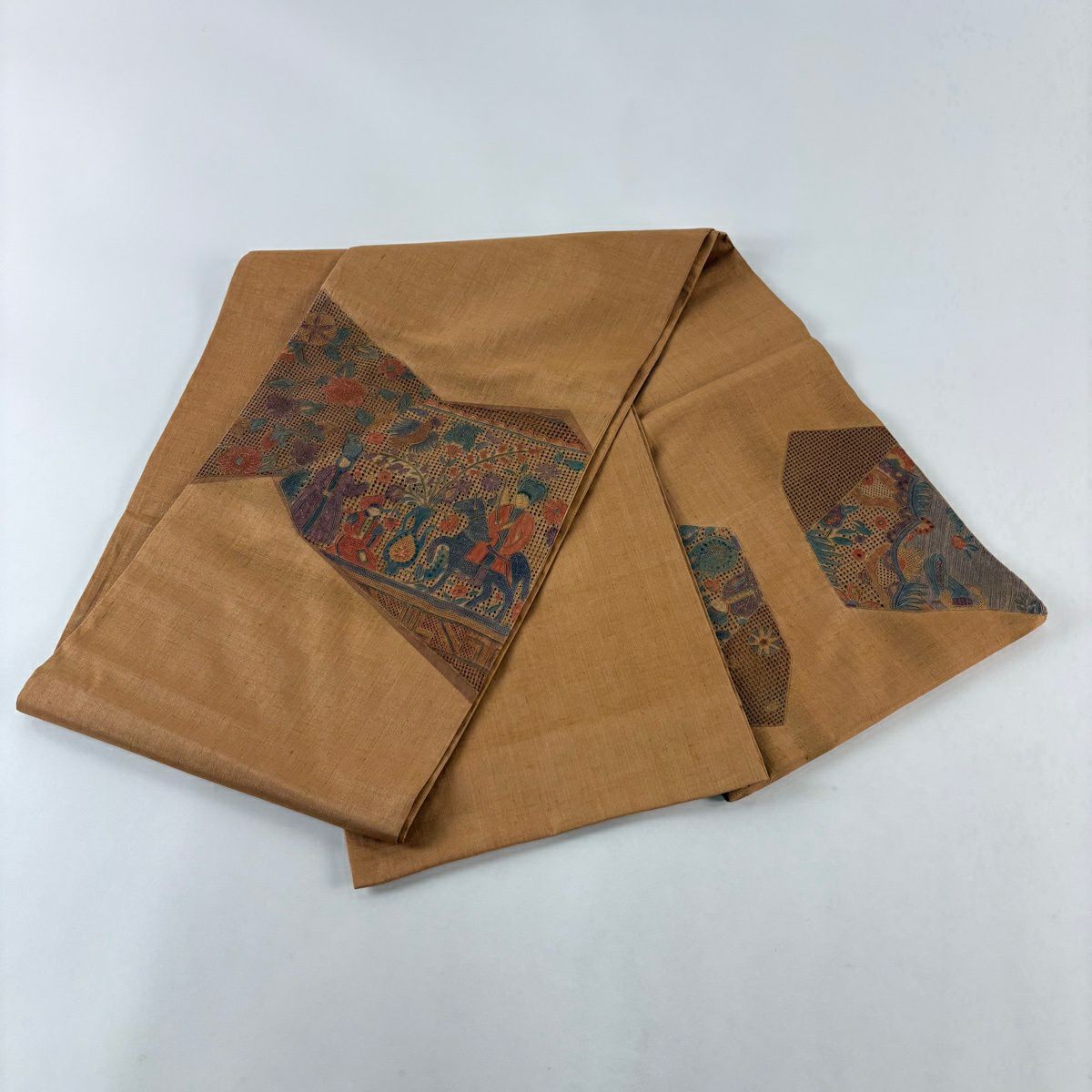 袋帶 名品級 結城紬織織 人物 花唐草紋 刺繡 金彩裝飾 淺橙色 大鼓圖案 純蠶絲