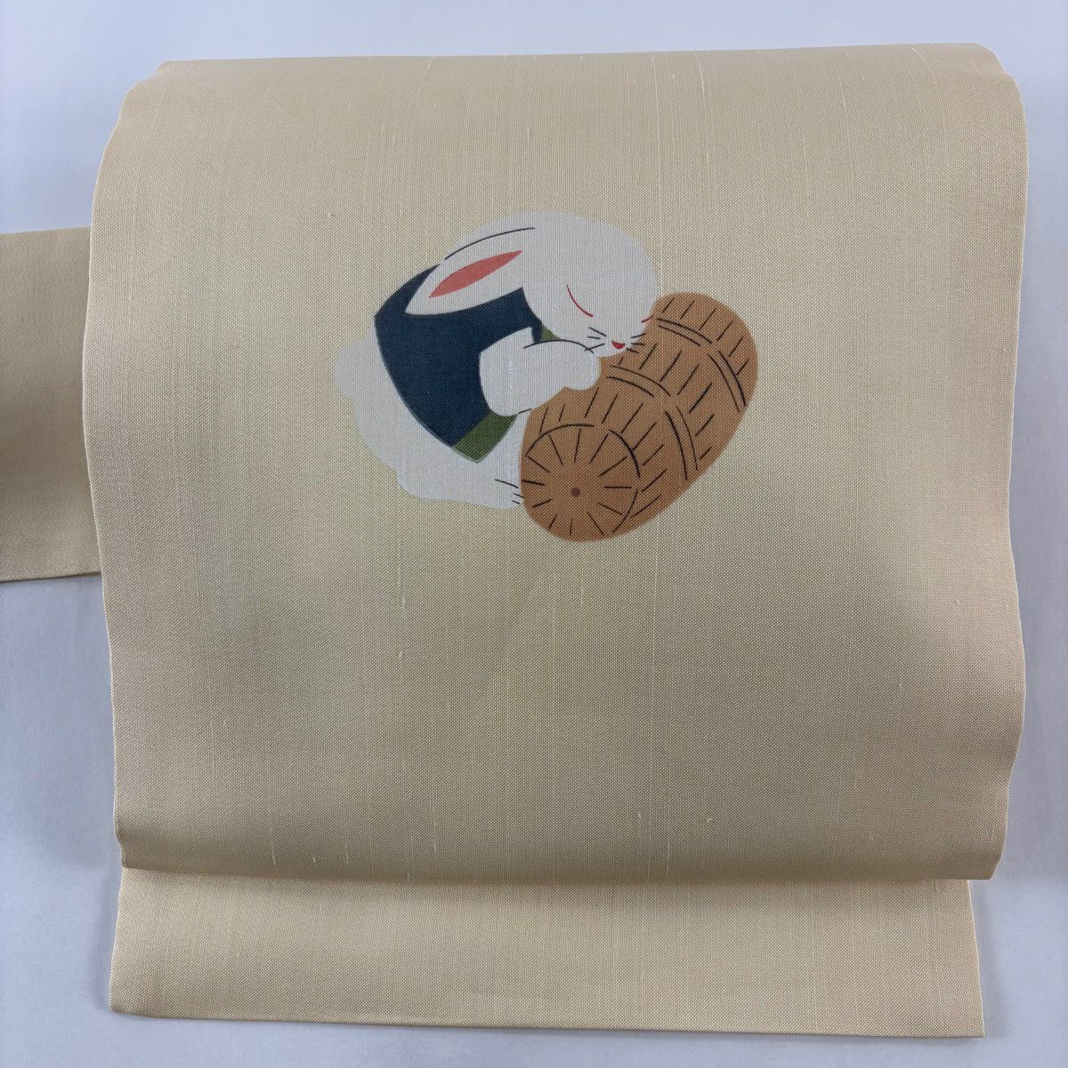 【美品】名古屋帶 名品級 兔子 樽 薄黃 純蠶絲