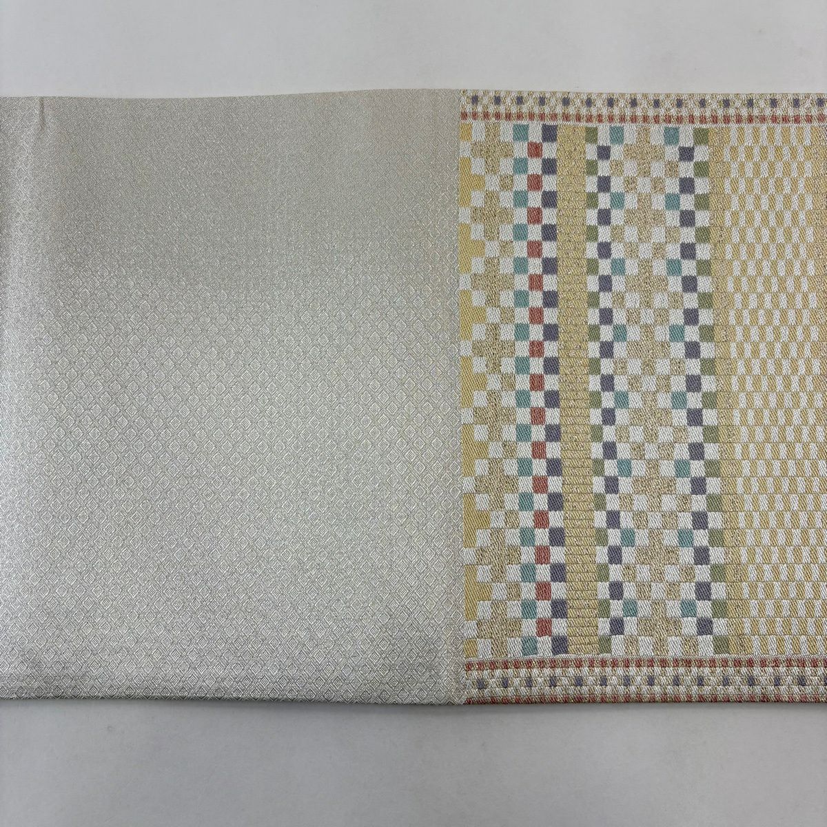 【美品】 袋帶 名品級 市松樹 金銀線 金金箔 米色 六通 純蠶絲