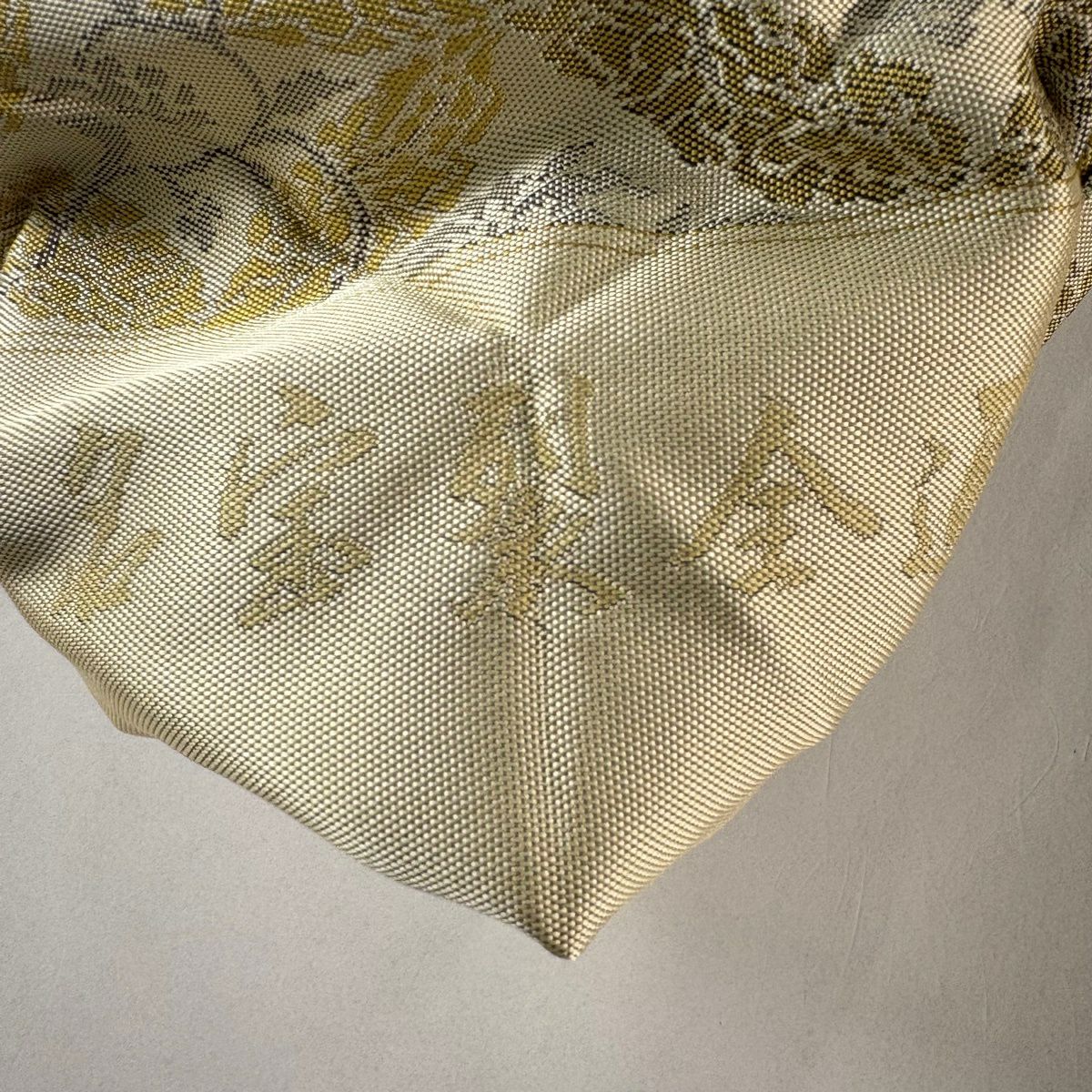 【美品】名古屋帶 名品級 七寶 草花紋紋 米色 純蠶絲