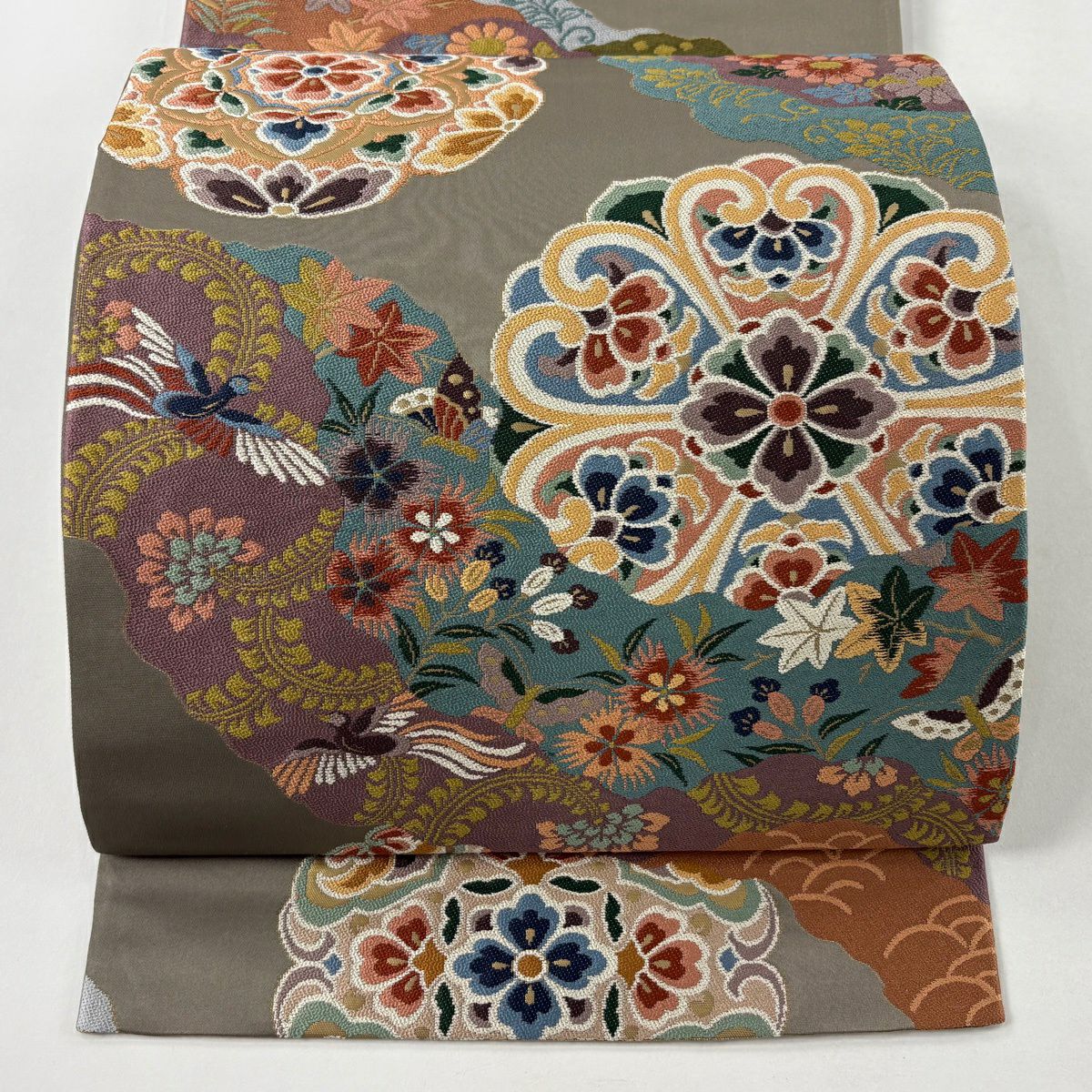 【美品】 袋帶 逸品級 白綾苑大庭 落款あり 關西仕立 華紋 花鳥 金金箔 灰紫 六通 純蠶絲