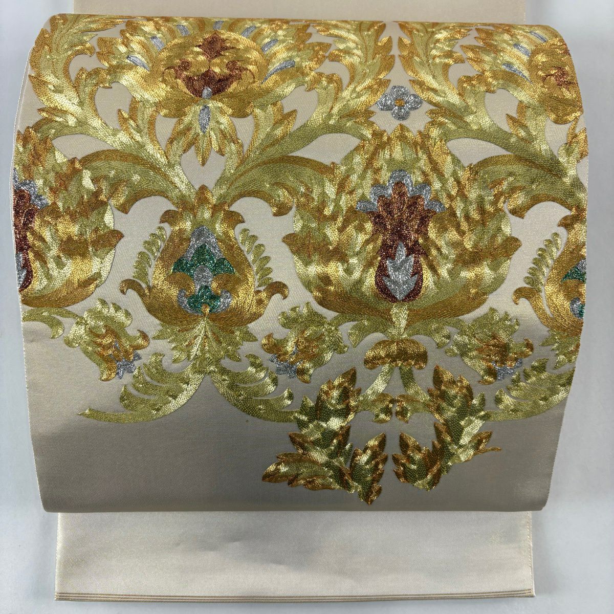 袋帶 逸品級 關西仕立 草花紋 金銀彩 刺繡 金色 大鼓圖案 純蠶絲