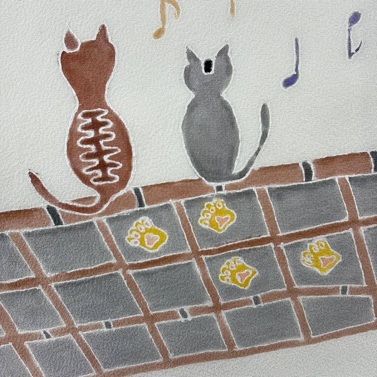 【美品】 開口名古屋帶 逸品級 附有落款 貓咪 音符 奶油色 純蠶絲