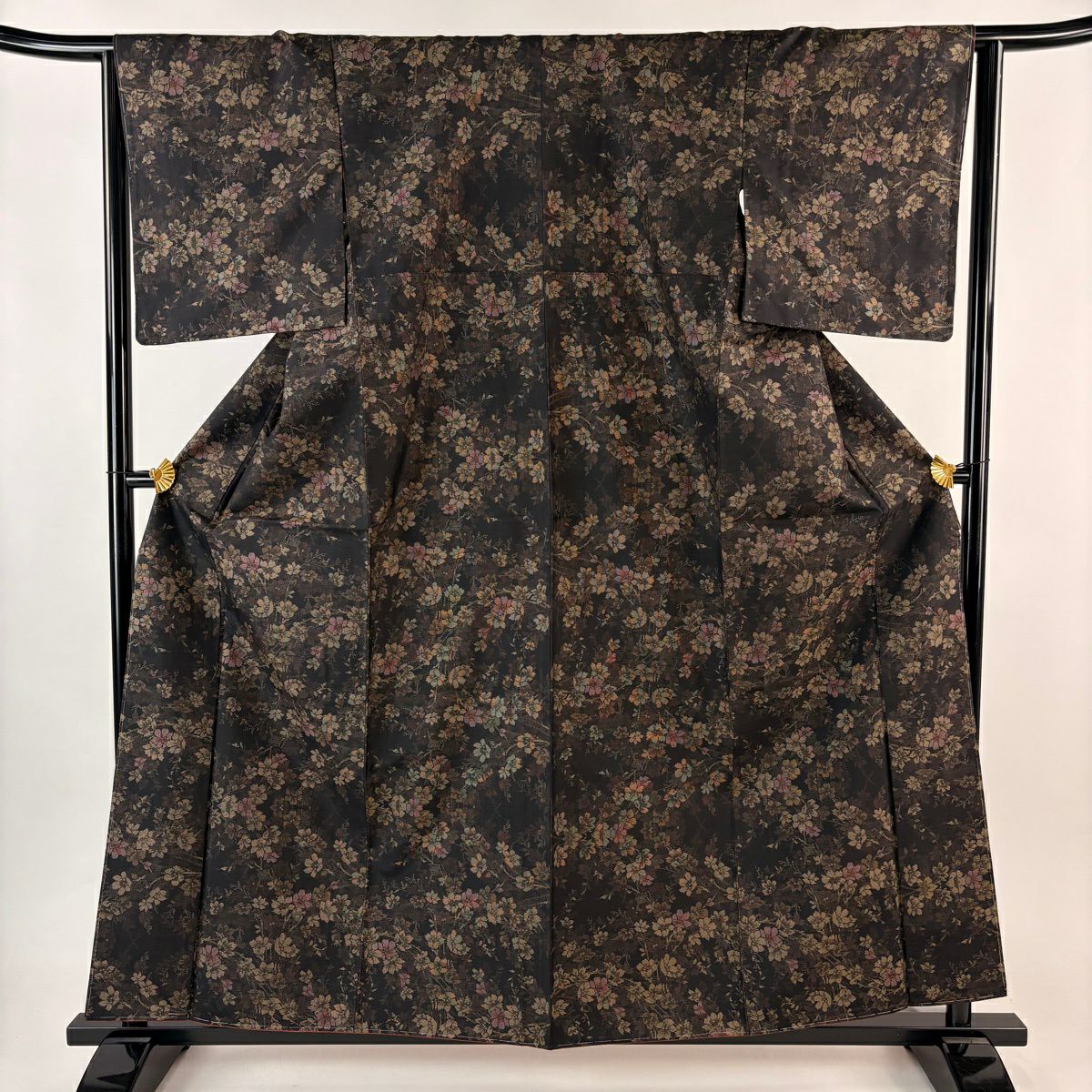 【美品】 大島紬織 身長159.5cm 袖長64cm M 雙層 證書在側 枝花 墨 黑 純蠶絲 名品級