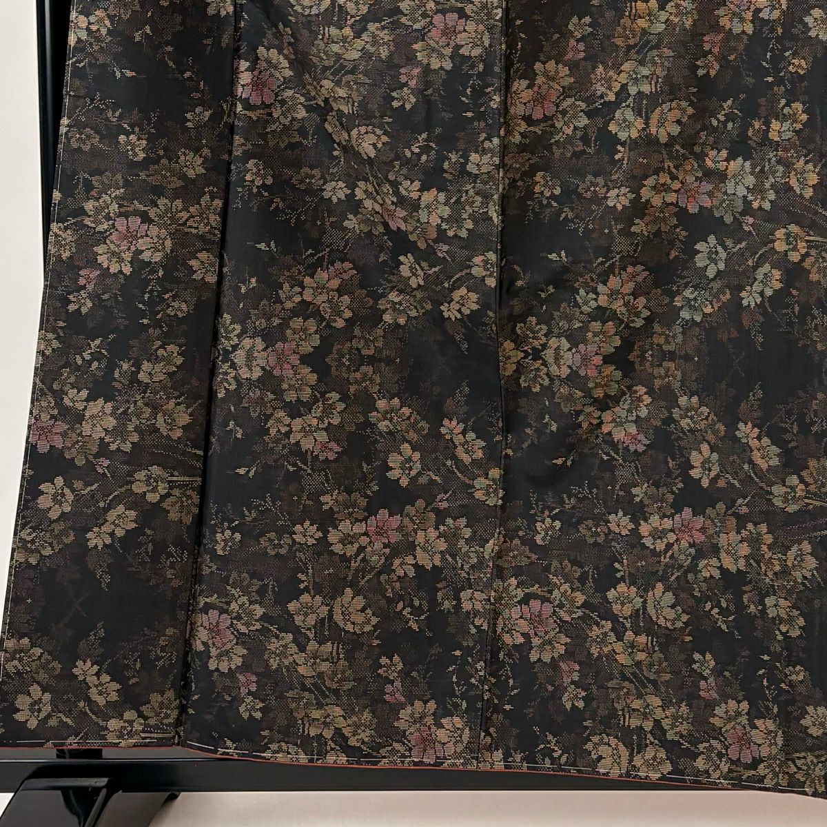 【美品】 大島紬織 身長159.5cm 袖長64cm M 雙層 證書在側 枝花 墨 黑 純蠶絲 名品級