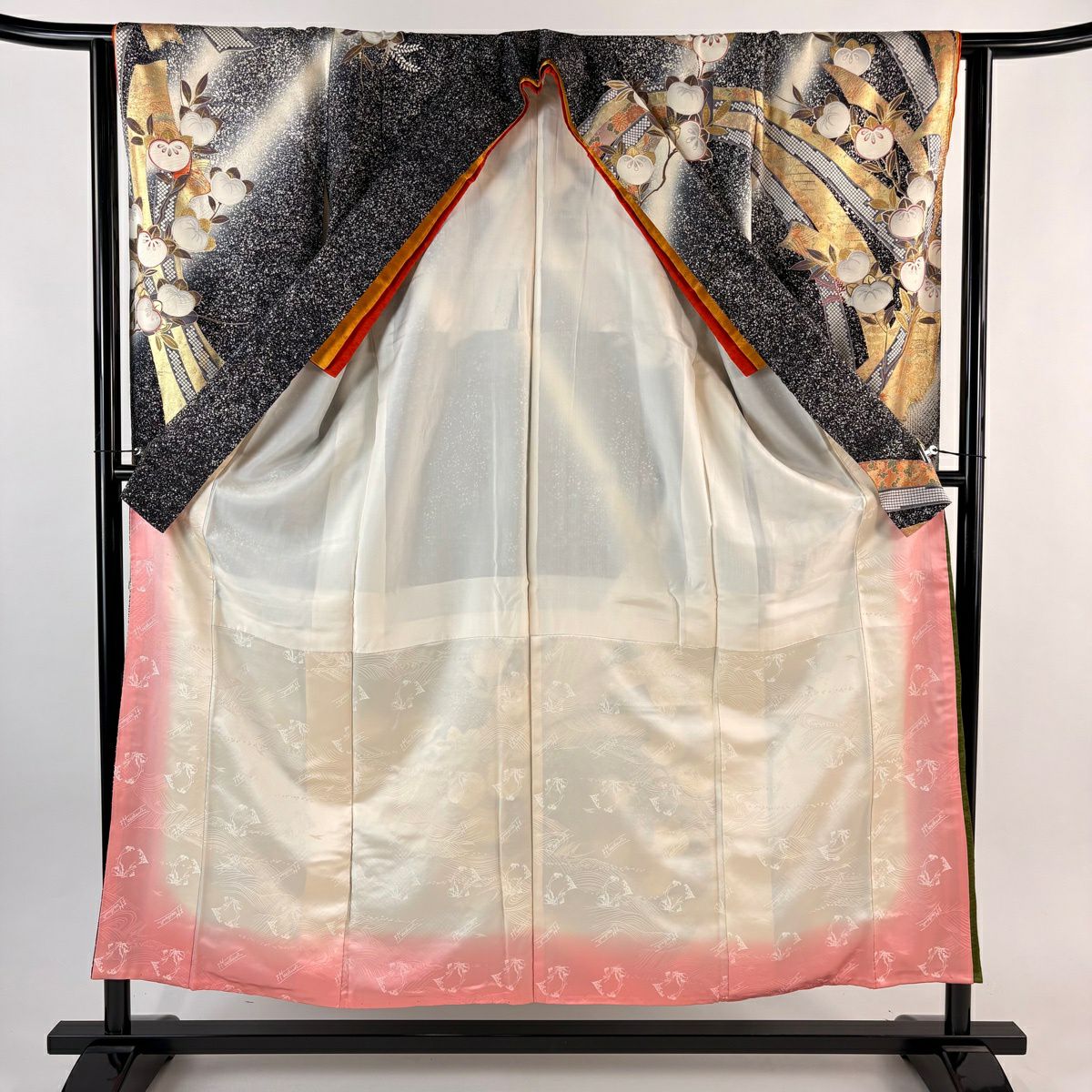 振袖禮服 身長151.5cm 袖長63cm S 雙層 落款あり 橘 草花紋紋 金銀彩 絞染 黑灰 純蠶絲 名品級