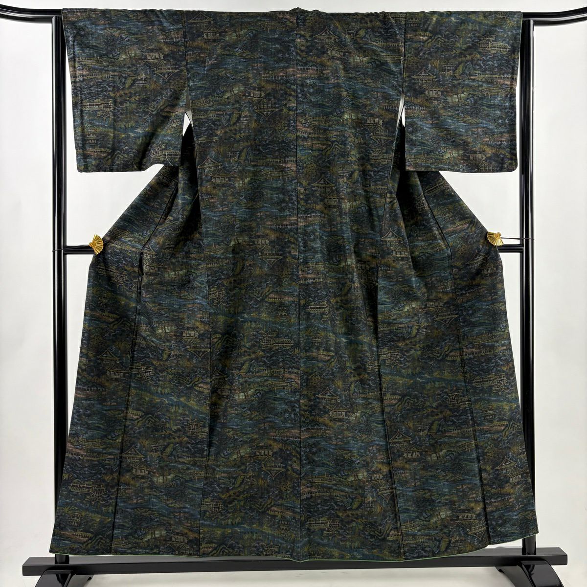 【美品】 紬織 身長156cm 袖長64cm M 雙層 證書在手 建築 風景 墨 黑 純蠶絲 名品級
