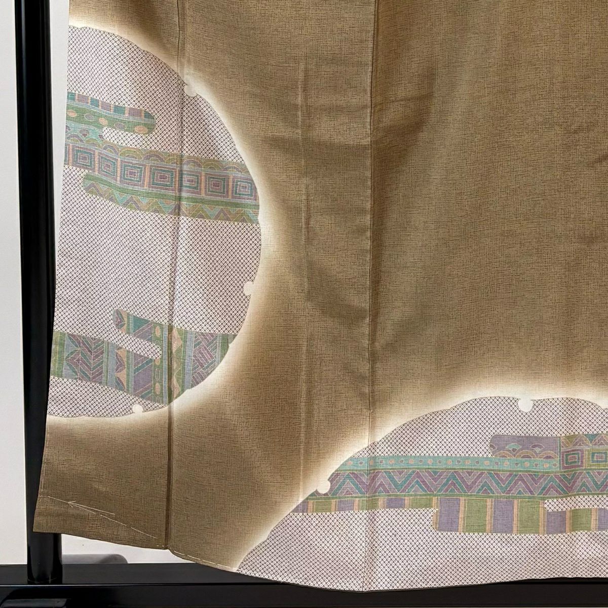 【美品】 付下 身長157.5cm 袖長63cm S 雙層 大島紬織地 證書あり 雪輪 ヱ霞 漸層 茶綠 純蠶絲 名品級