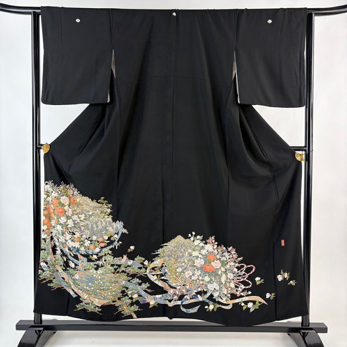 黑留袖禮服 身長155cm 袖長63cm S 雙層 附有落款 草花紋紋 松樹 標準純蠶絲 優品級