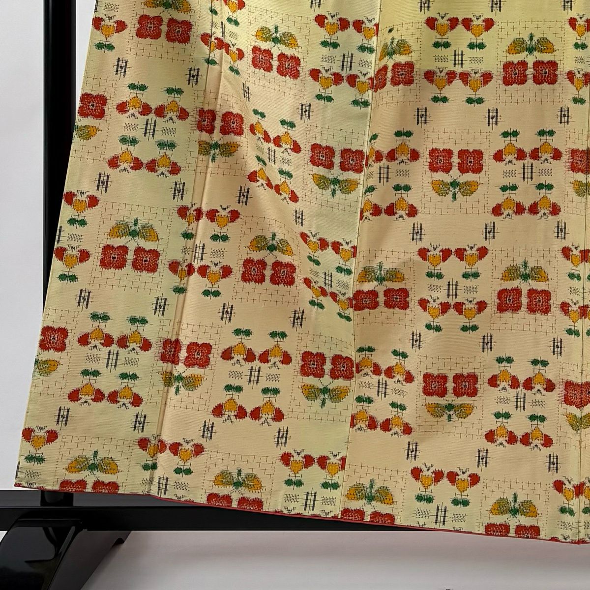 【美品】 紬織 身長159.5cm 袖長62cm S 雙層 證書附 草花紋紋 變形市松樹 薄黃 純蠶絲 優品級