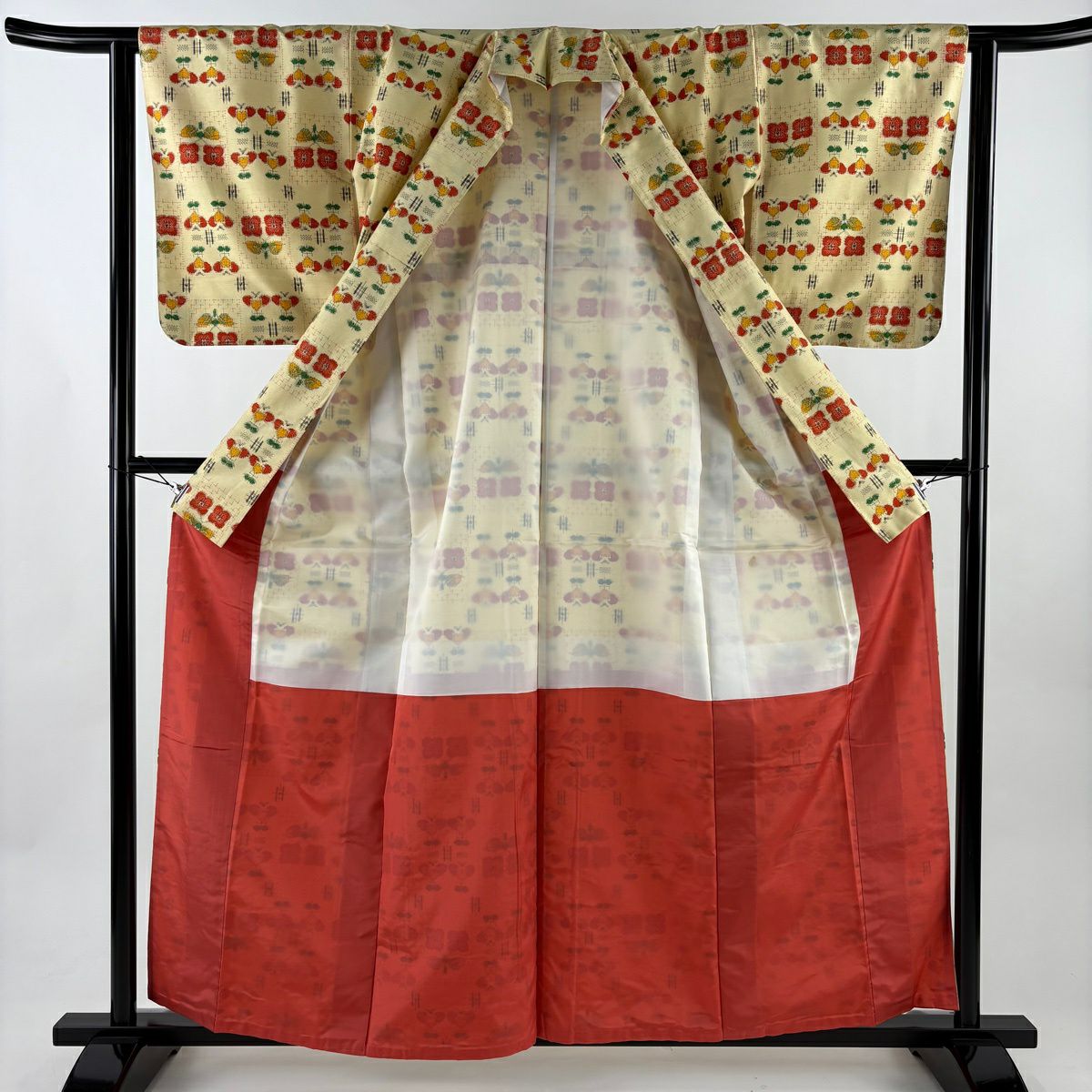 【美品】 紬織 身長159.5cm 袖長62cm S 雙層 證書附 草花紋紋 變形市松樹 薄黃 純蠶絲 優品級
