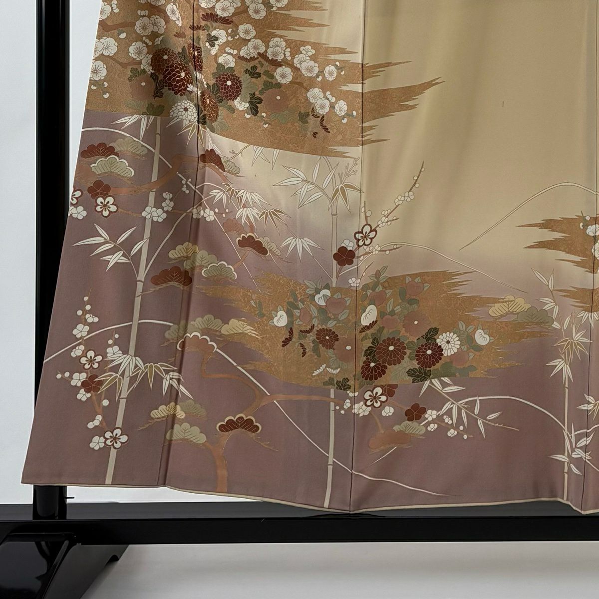 色留袖禮服 身長155.5cm 袖長65cm M 雙層 松樹竹子梅花 菊花 金絲 金銀彩 米色 純蠶絲 優品級 一個紋