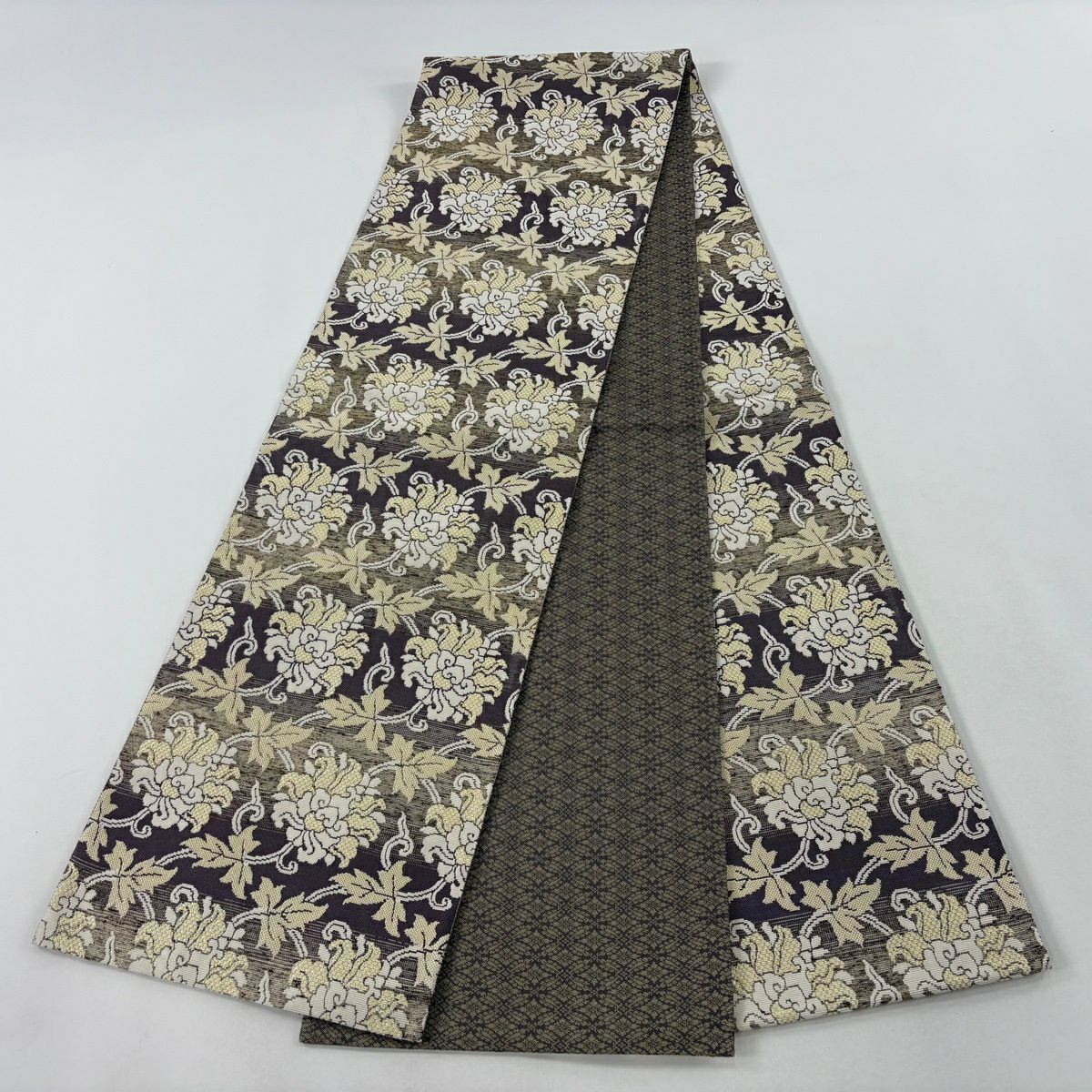 【美品】 袋帶 逸品級 花唐草紋 金金箔 灰紫 全通 純蠶絲