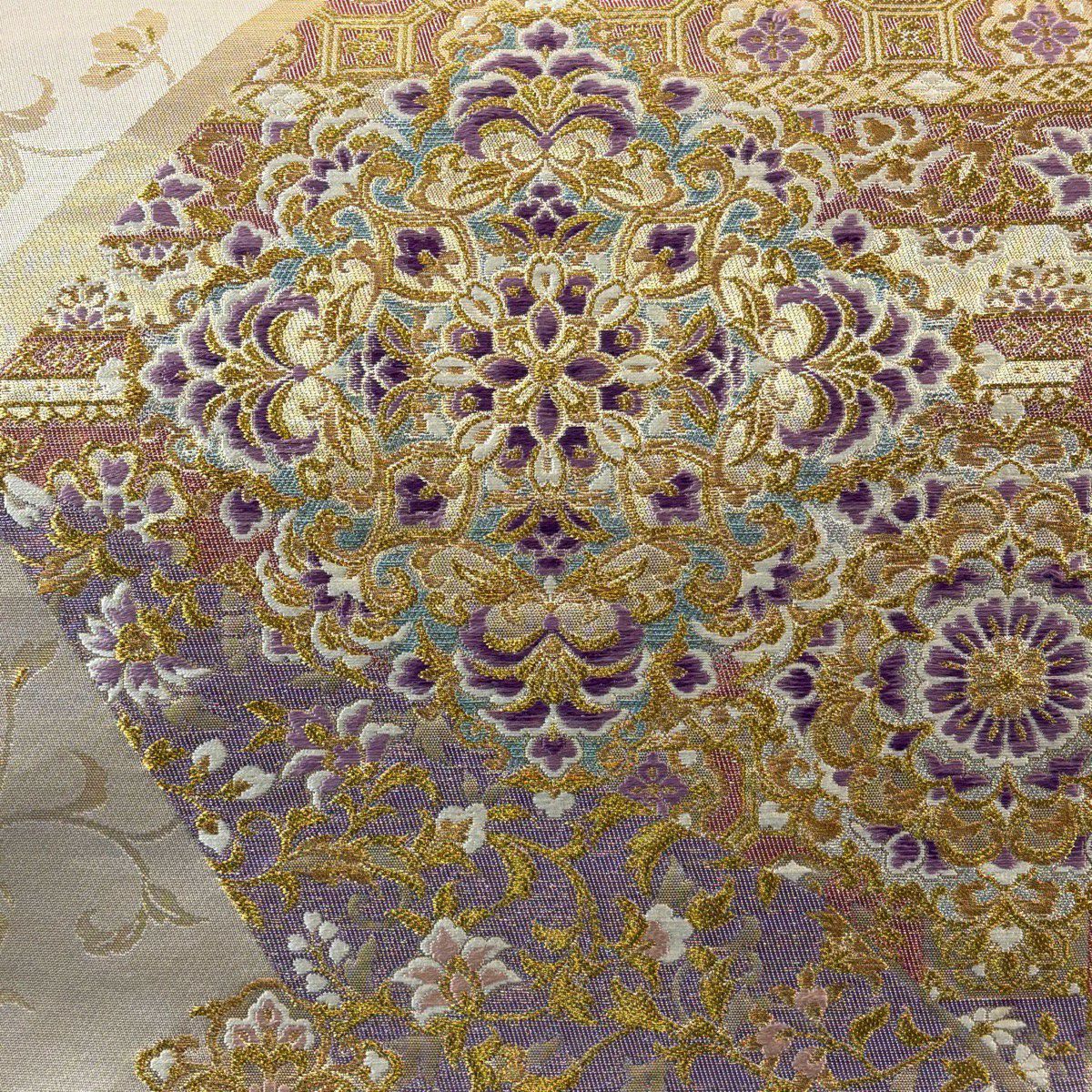 袋帶 逸品級 じゅらく 落款あり 帝王紫 華紋 花唐草紋 金糸 刺繡 金色 お太鼓柄 純蠶絲