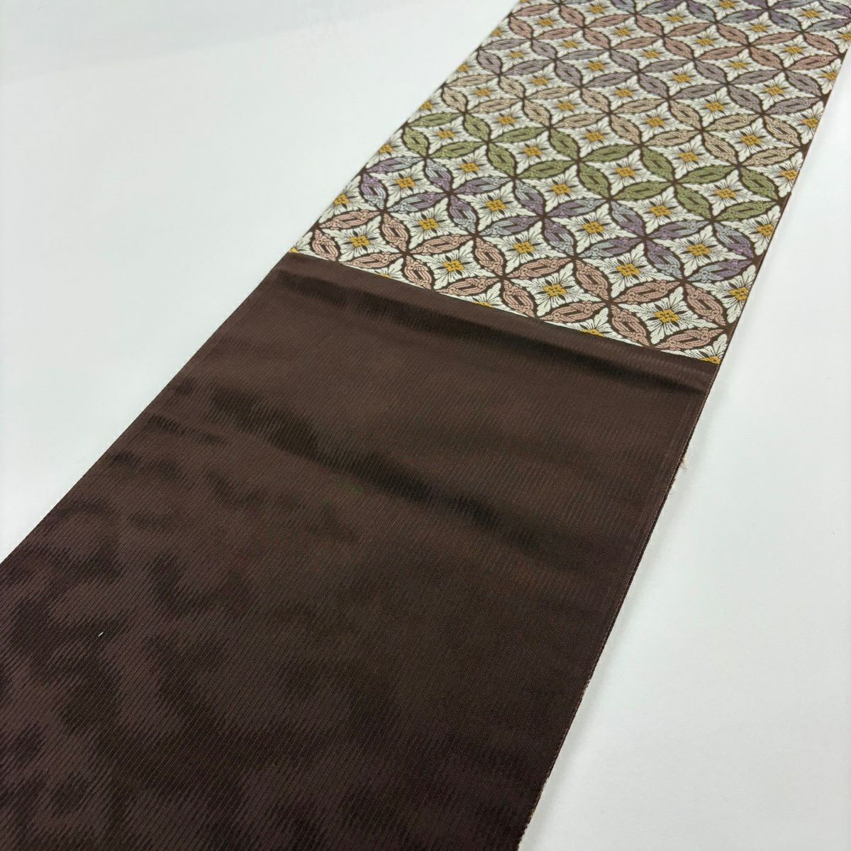 【美品】 袋帶 逸品級 金金箔屋清兵衛 落款あり 西陣織 鳥襷文 茶 六通 純蠶絲