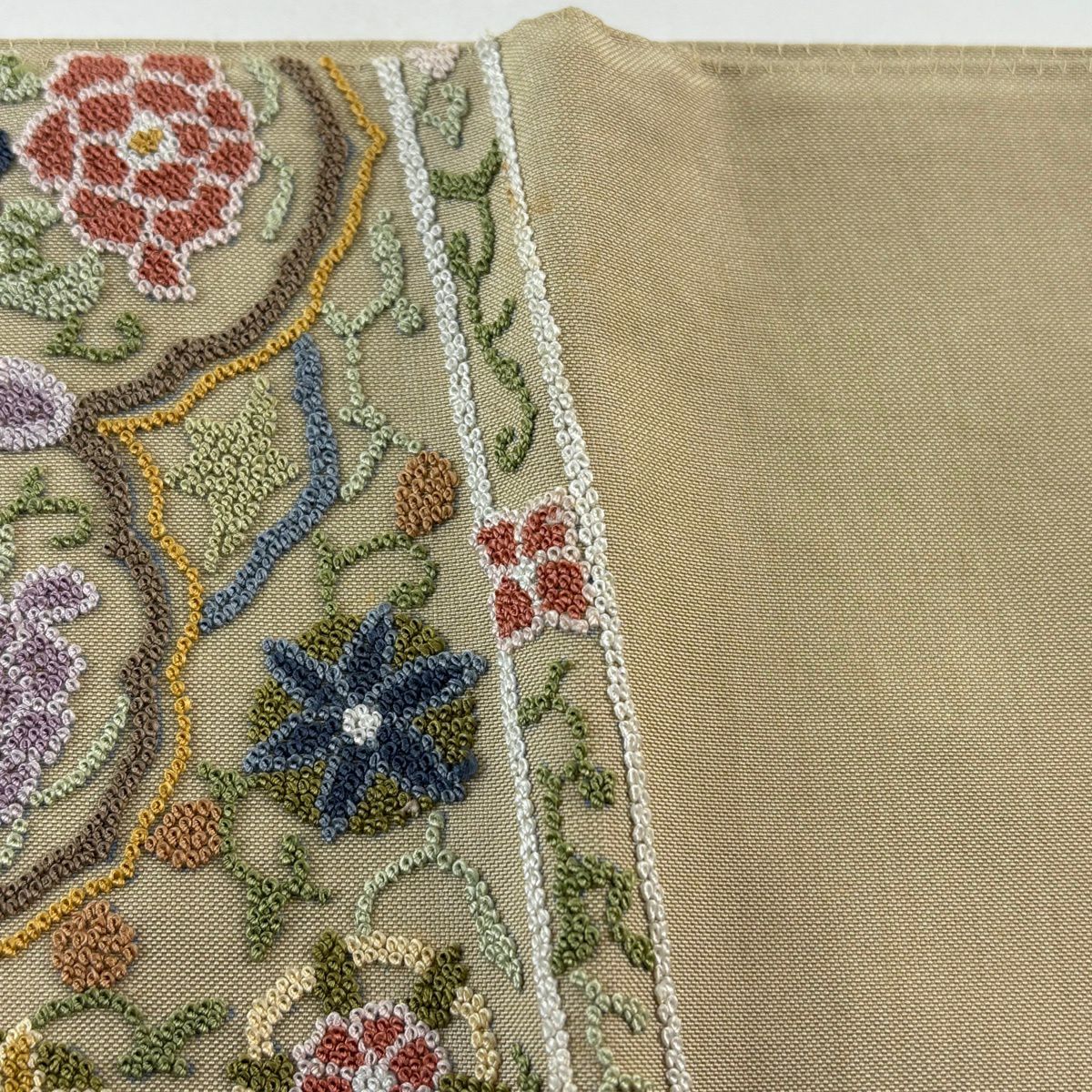 袋帶 逸品級 華紋 菱天井 相良刺繡 薄茶 純蠶絲