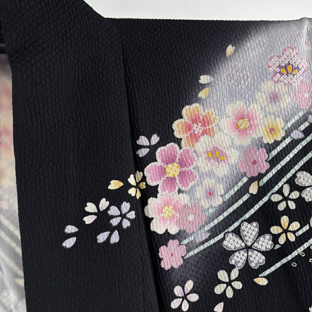 【美品】振袖禮服 身長168.5cm 袖長68cm L 雙層櫻櫻花瓣 金金箔金銀彩 黑純蠶絲 逸品級