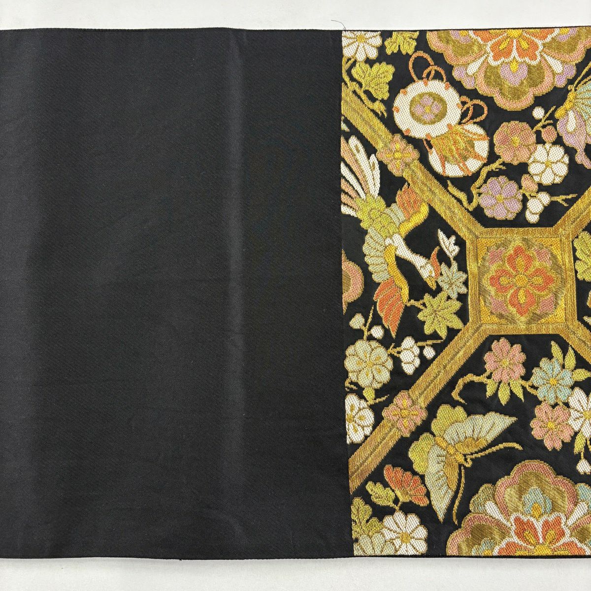 【美品】 袋帶 名品級 落款あり 本家加納 関西裁縫 蜀江華紋 花鳥 金糸 金金箔 黑 六通 純蠶絲
