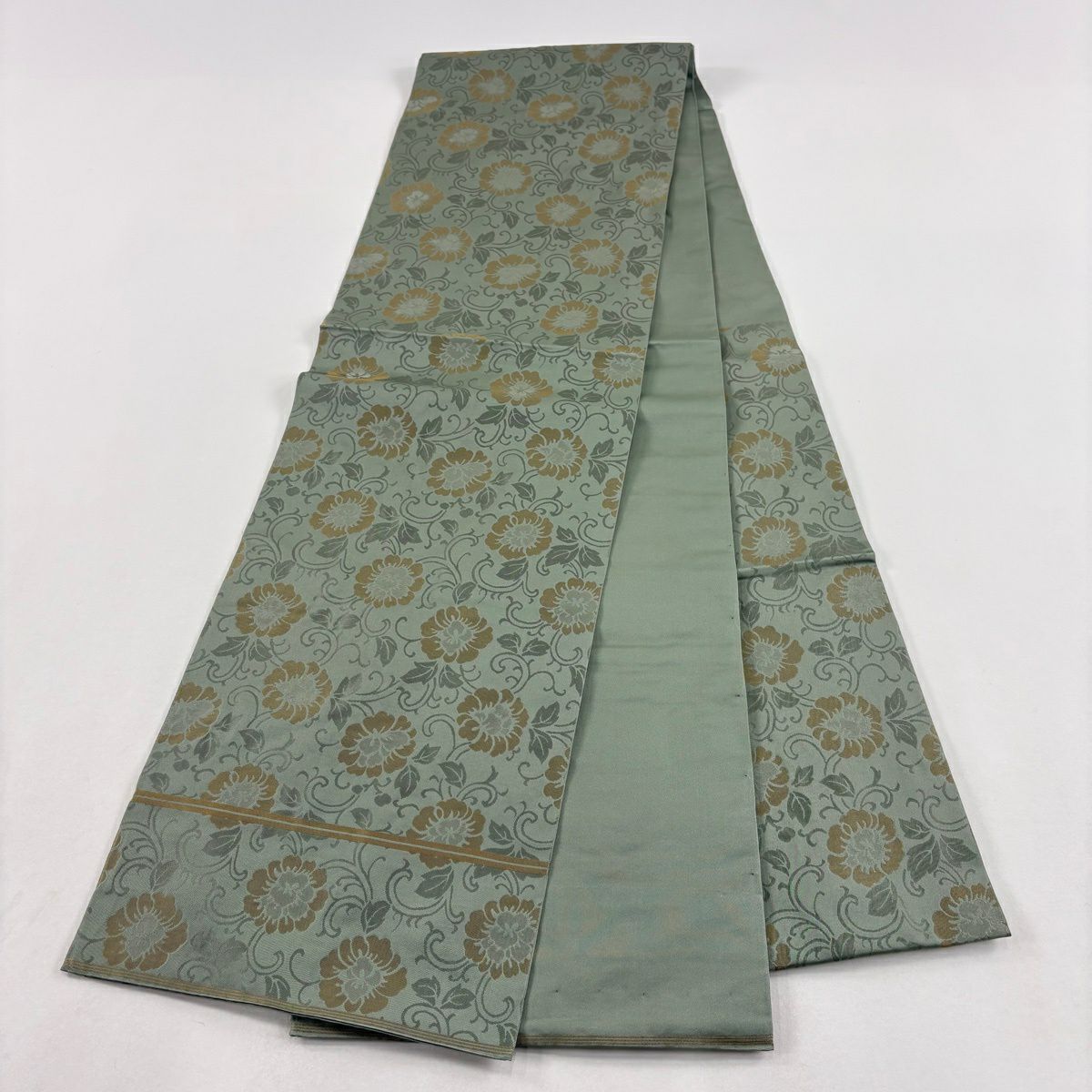 【美品】 袋帶 名品級 川島織物 落款あり 關西仕立 花唐草紋 金銀彩 灰綠 六通 純蠶絲