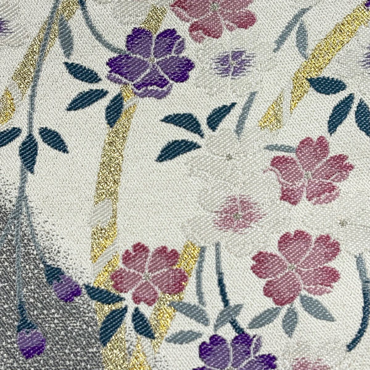 【美品】 袋帶 名品級 草花紋紋 蔓帶 銀線 金金箔 白 六通 純蠶絲