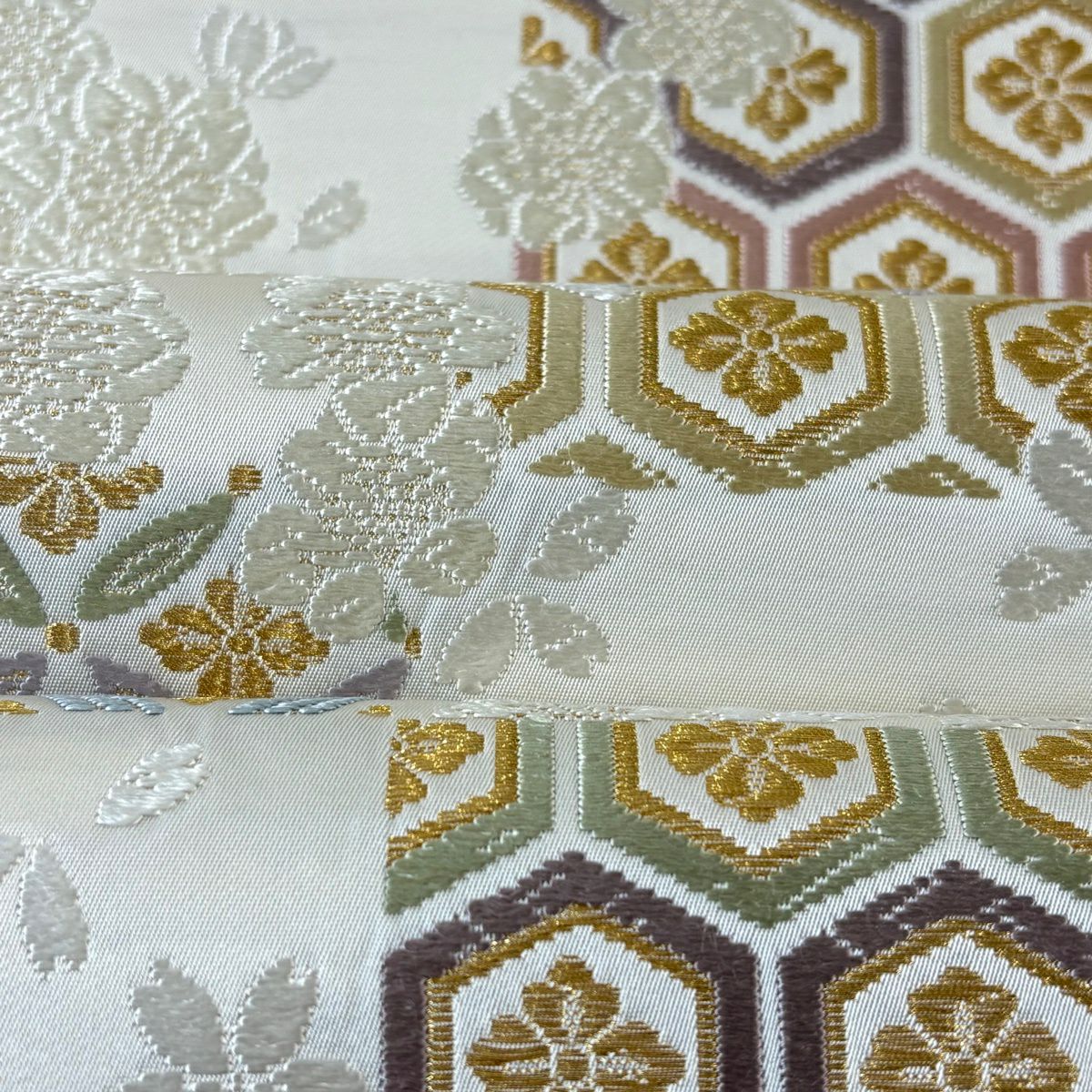 【美品】 袋帶 逸品級 七寶紋 櫻花 金絲 唐織 奶油 六通 純蠶絲
