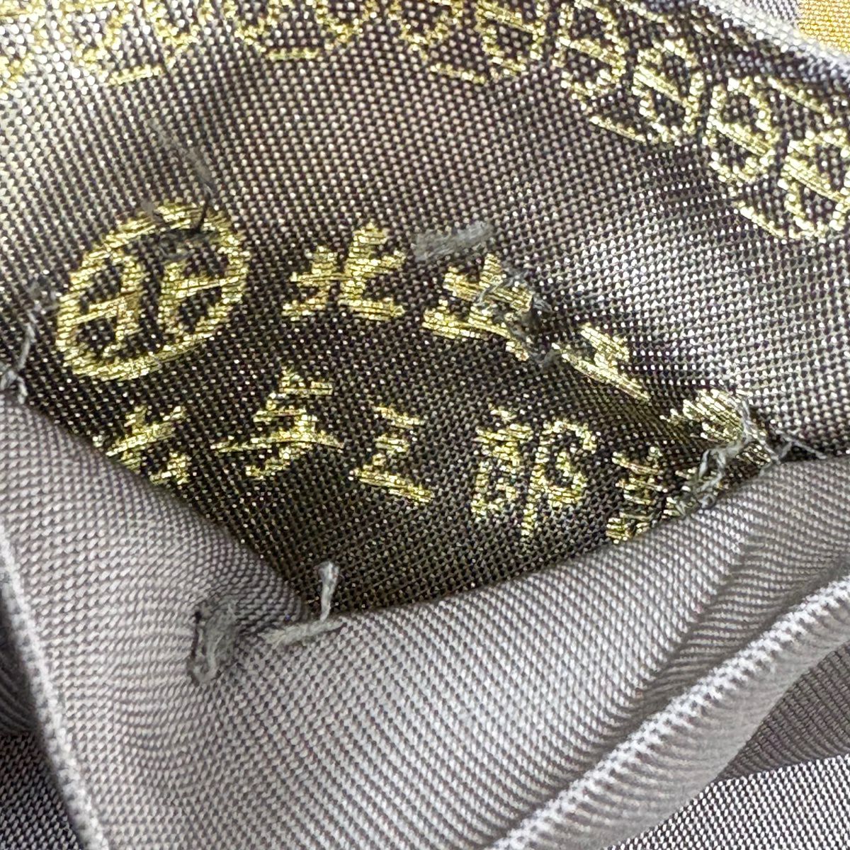 【美品】 袋帶 逸品級 北出與三郎 落款あり 草花紋紋 市松樹 金糸 金金箔 薄茶 六通 純蠶絲