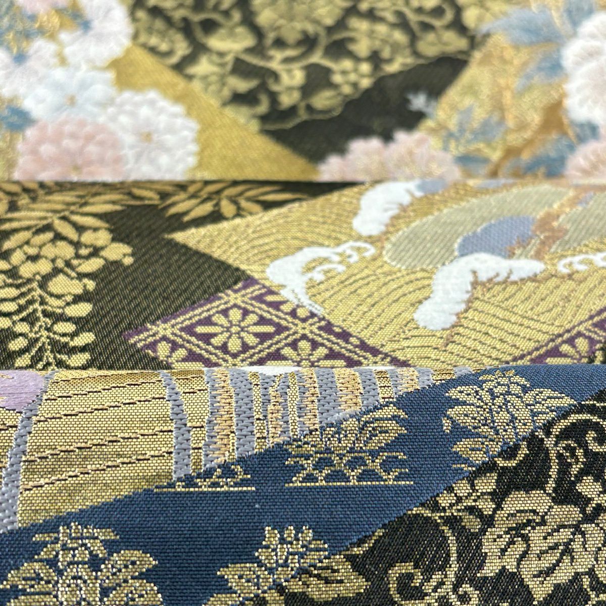 【美品】 袋帶 逸品級 じゅらく 落款あり 帝王紫 草花紋紋 短冊刺繡 金金箔 黑 お太鼓柄 純蠶絲