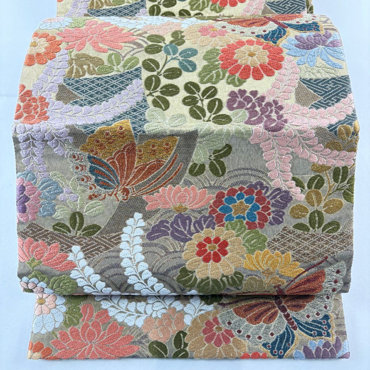 袋帶 逸品級 紋屋井關 落款あり 御寮織 蝶 草花紋 金絲 唐織 金色 六通 純蠶絲