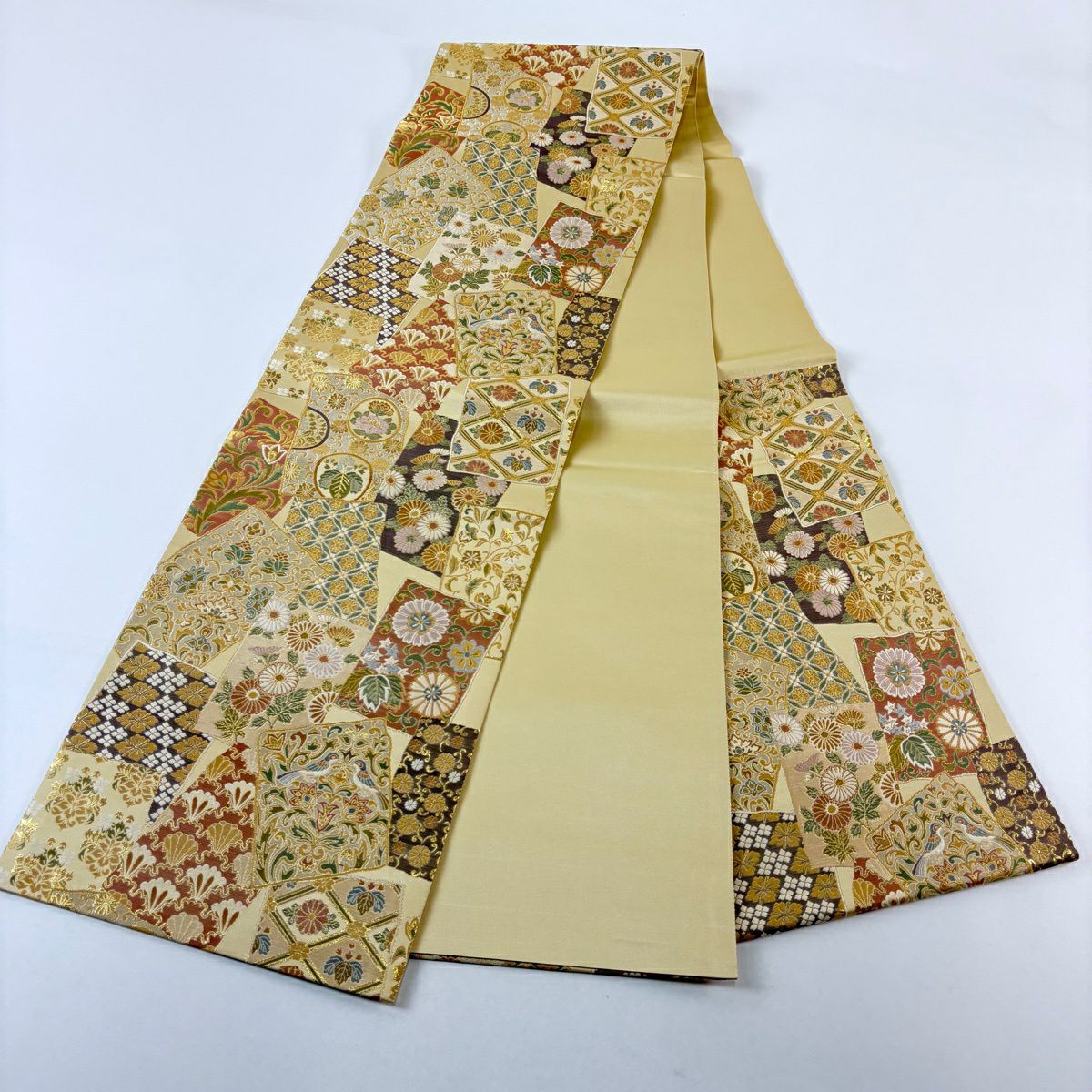 【美品】 袋帶 逸品級 壹千八百超極細織 唐花色紙散 金銀糸 金金箔 米色 六通 純蠶絲