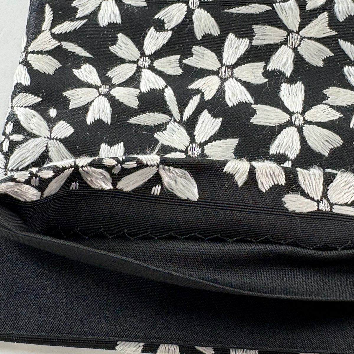 袋帶 逸品級 櫻花 菱形 刺繡 銀線 黑色 六通 純蠶絲