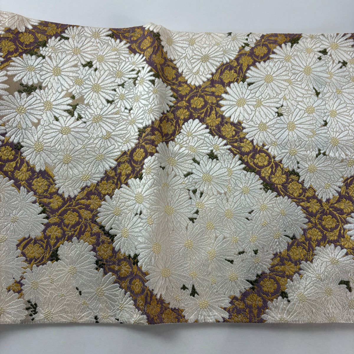 【美品】 袋帶 逸品級 山口美術織物 落款あり 菊花 花唐草紋 金糸 奶油色 お太鼓柄 純蠶絲