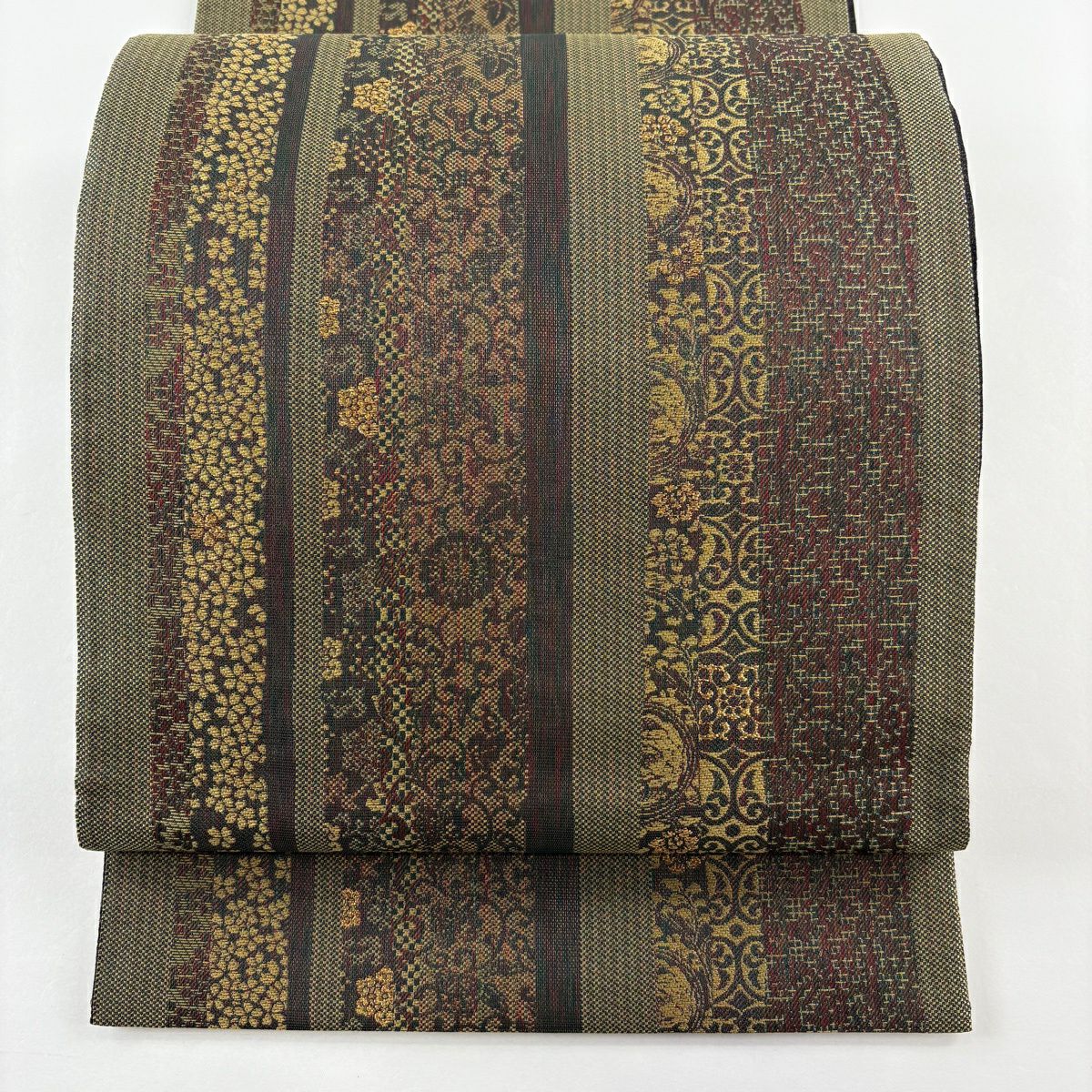 【美品】 袋帶 逸品級 とみや織物 落款あり 雙面 輪繞 花唐草紋 金絲 墨 六通 純蠶絲