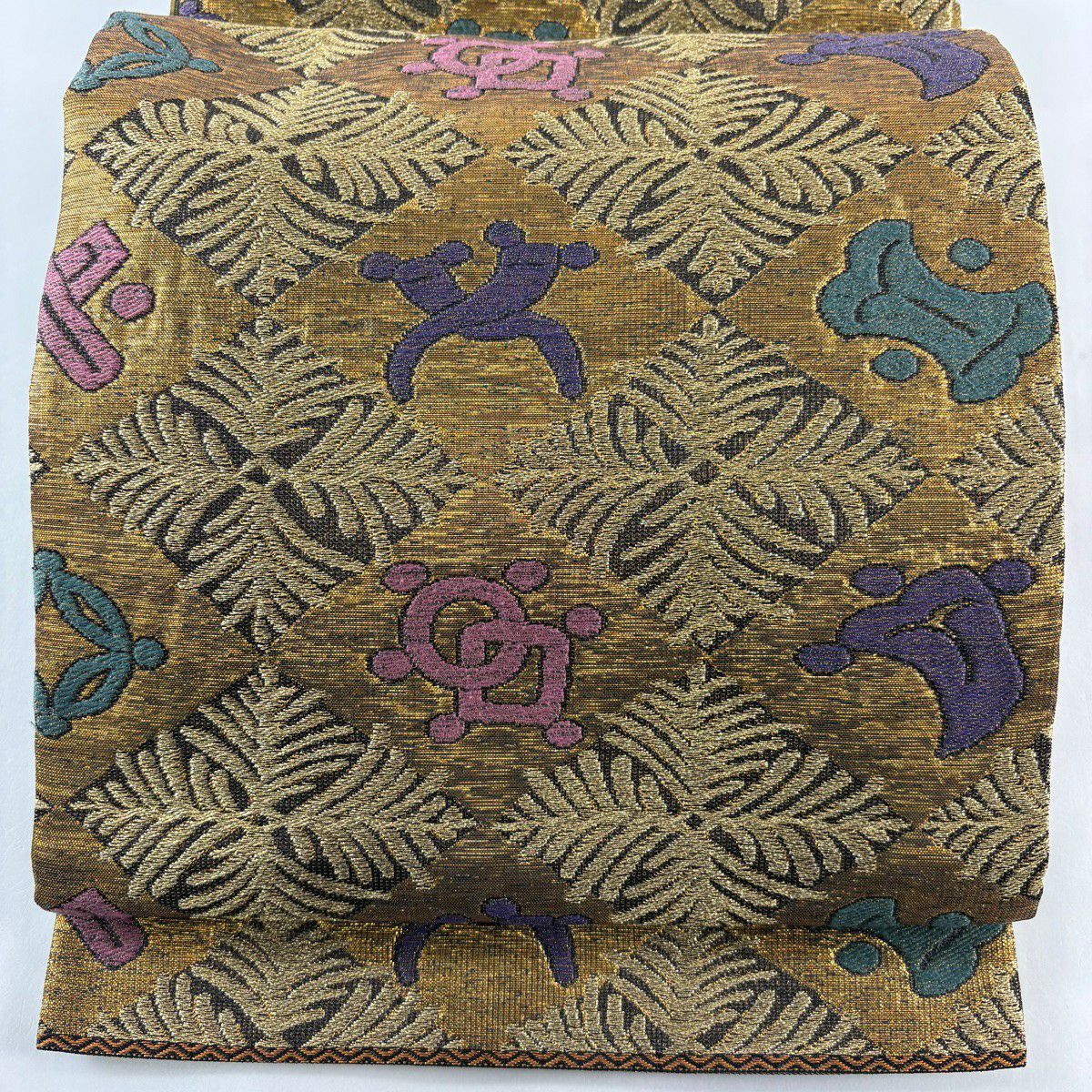 【美品】 袋帶 逸品級 誉田屋源兵衛 落款あり 若松樹 寶盡くし 金絲 金金箔 金色 六通 純蠶絲