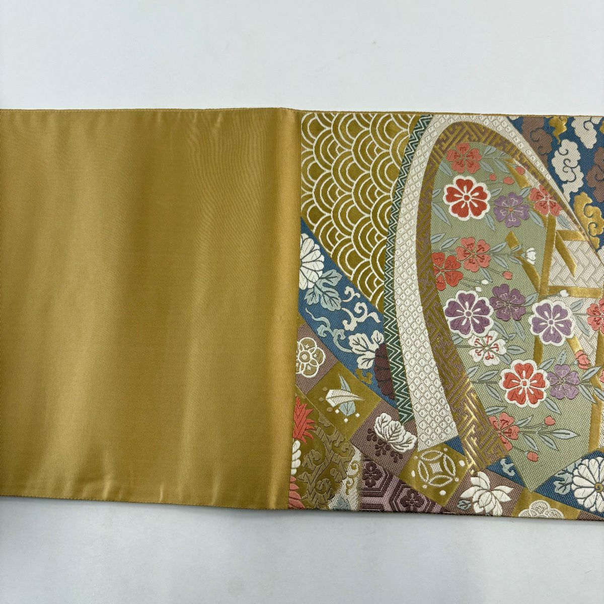 袋帶 逸品級 京藝 伊豆藏賢三謹製 花鳥 有職紋樣 金金箔 唐織 金色 六通 純蠶絲