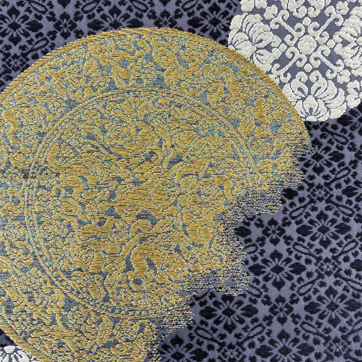 【美品】 袋帶 逸品級 落款 山口弘躬染織 小葵地葡萄鏡文 金糸 金金箔 青紫 お太鼓柄 純蠶絲