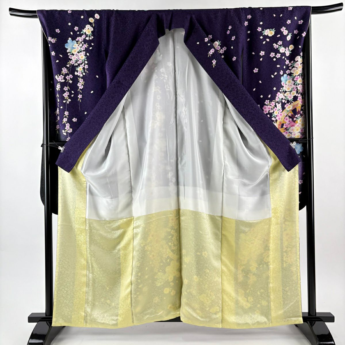 【美品】振袖禮服 身長161.5cm 袖長68cm L 雙層 源氏車 櫻花 金銀彩 刺繡 紫 純蠶絲 逸品級