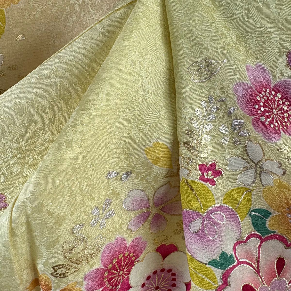 【美品】振袖禮服 身長176cm 袖長69.5cm L 雙層 牡丹 櫻花 金銀彩 淡黃 純蠶絲 逸品級