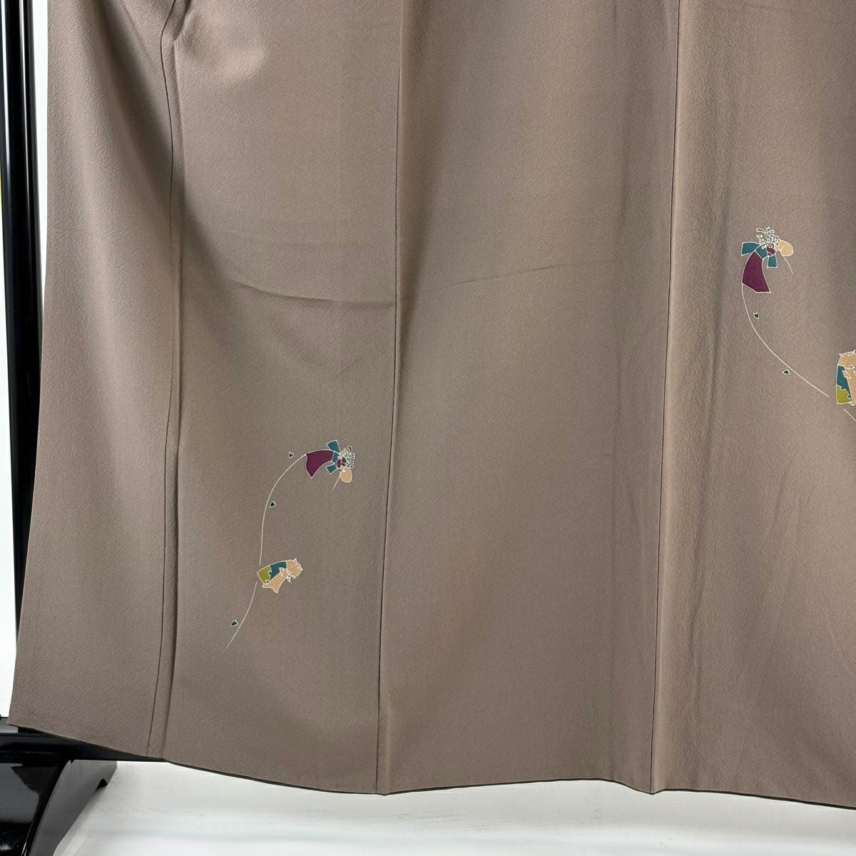 【美品】 付下 身長161cm 袖長66cm M 雙層 辻村ジュサブロー 落款あり 蛇 猪 縮緬 灰茶 純蠶絲 逸品級