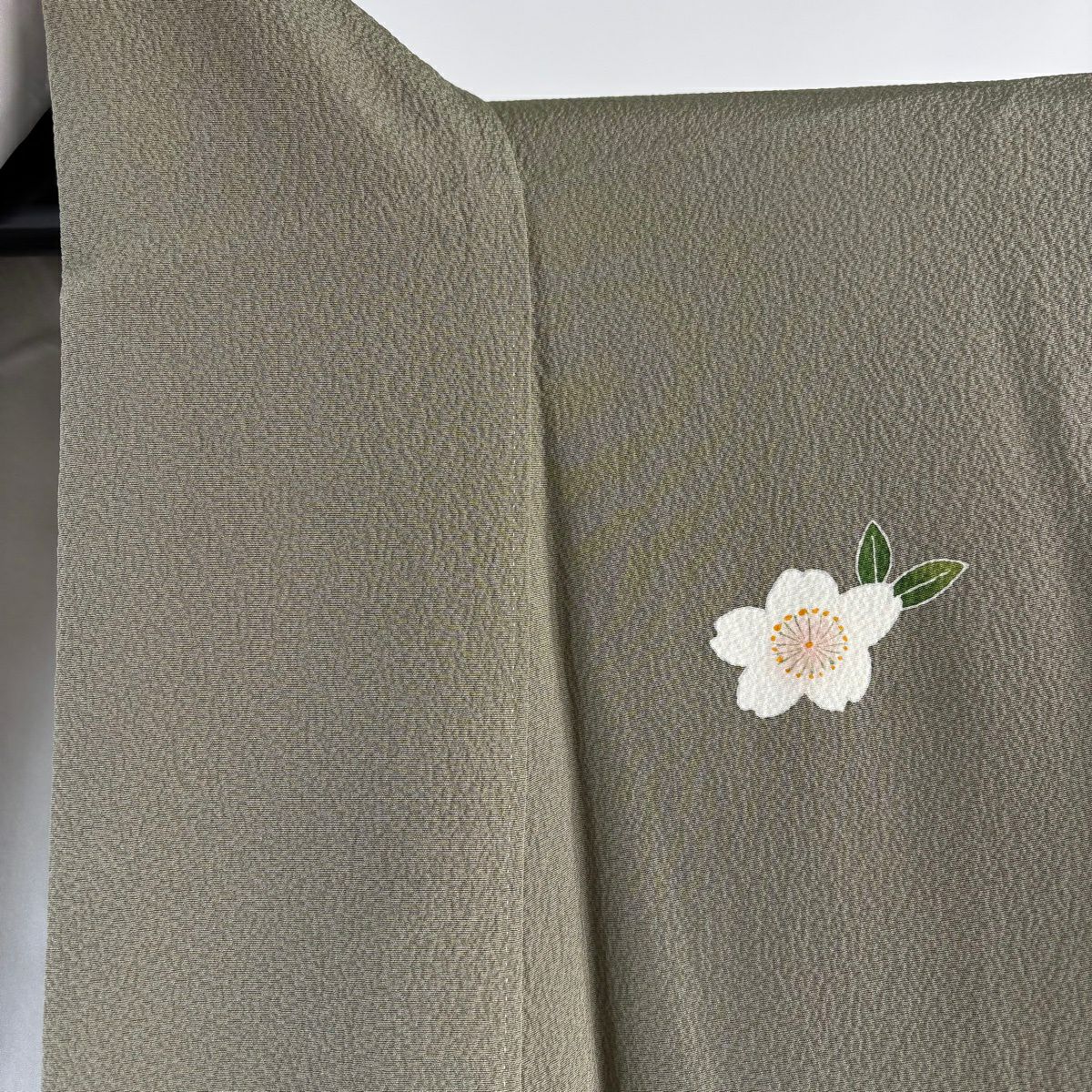 【美品】 付下 身長162.5cm 袖長65cm M 雙層 ホリヒロシ 落款あり 兔子櫻花金銀彩漸層灰綠純蠶絲逸品級