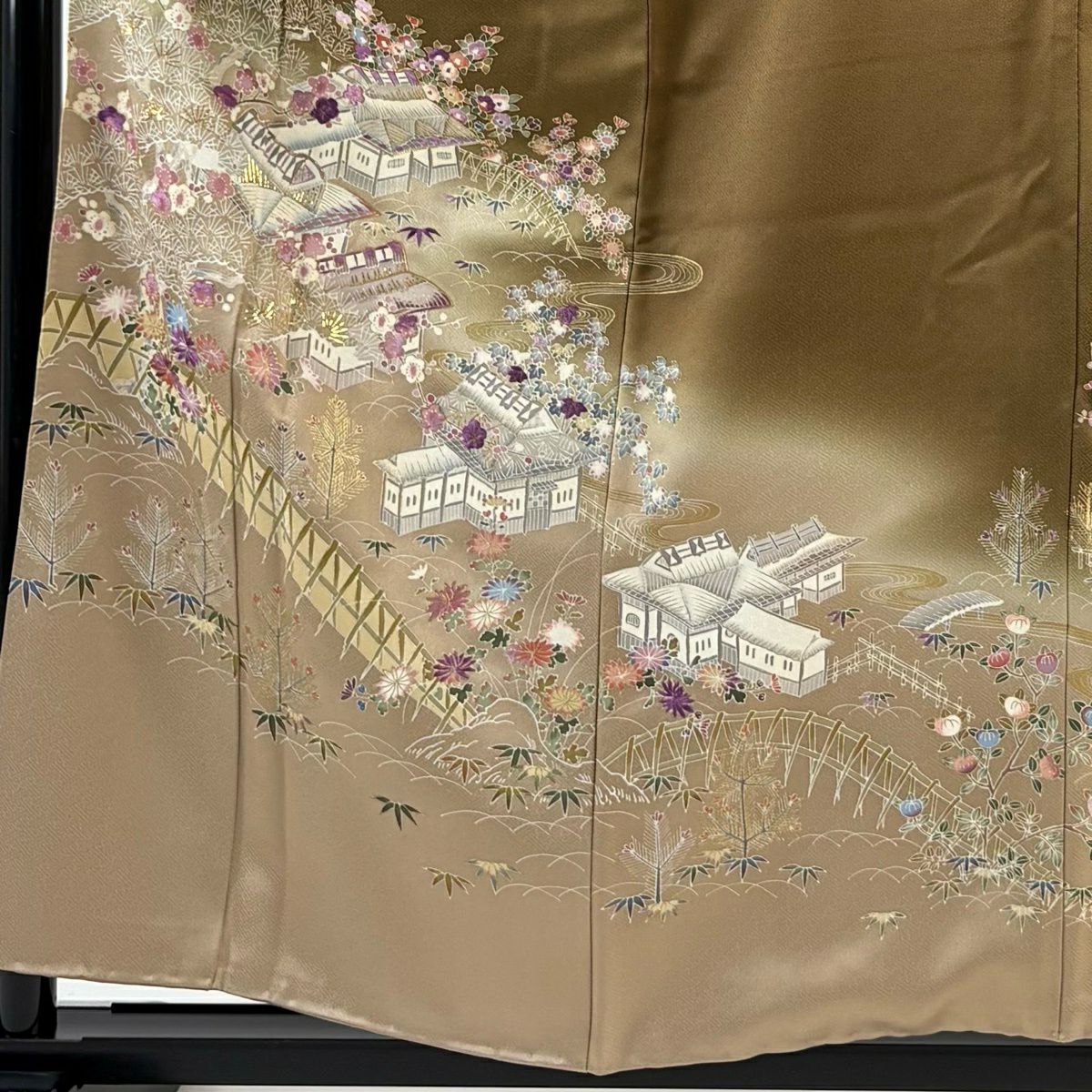 訪問服 身長156cm 袖長64cm M 雙層 帝王紫 落款あり 草花紋紋 建物 金金箔 金銀彩 茶 純蠶絲 逸品級
